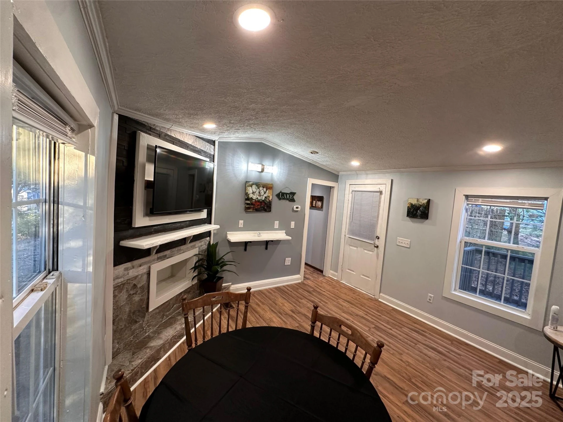 113 Highlander Street - Photo 3
