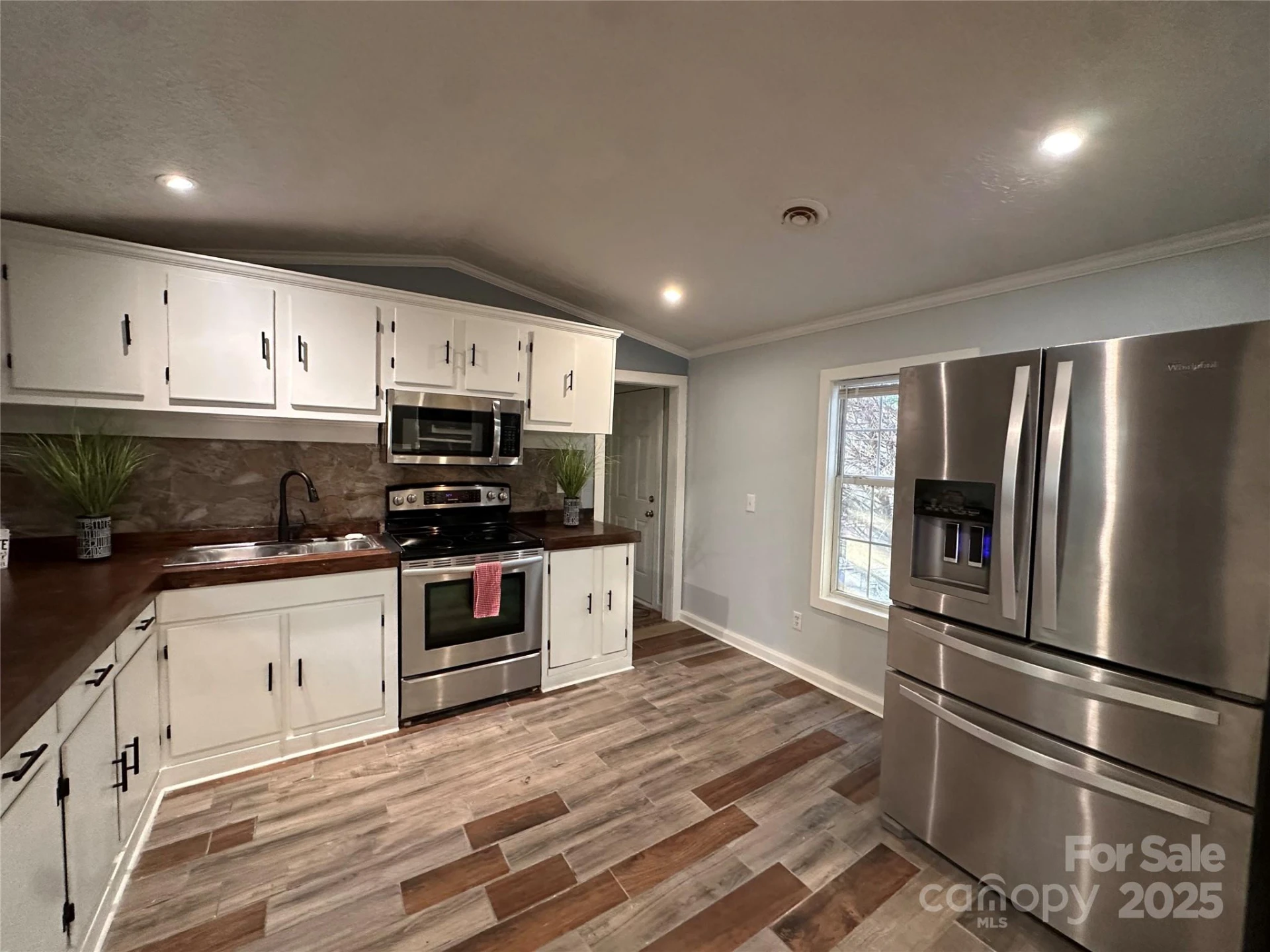 113 Highlander Street - Photo 28