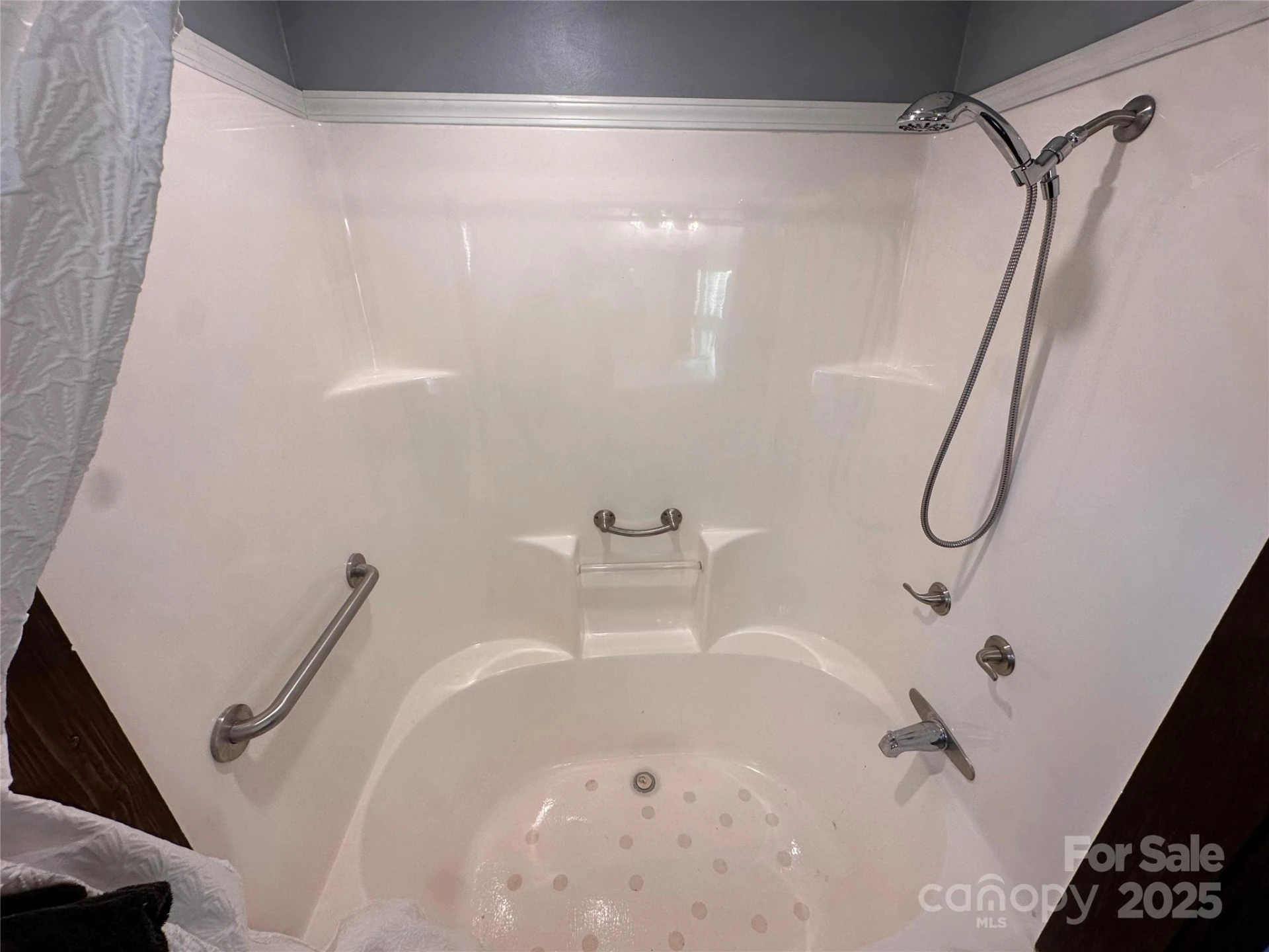 113 Highlander Street - Photo 8