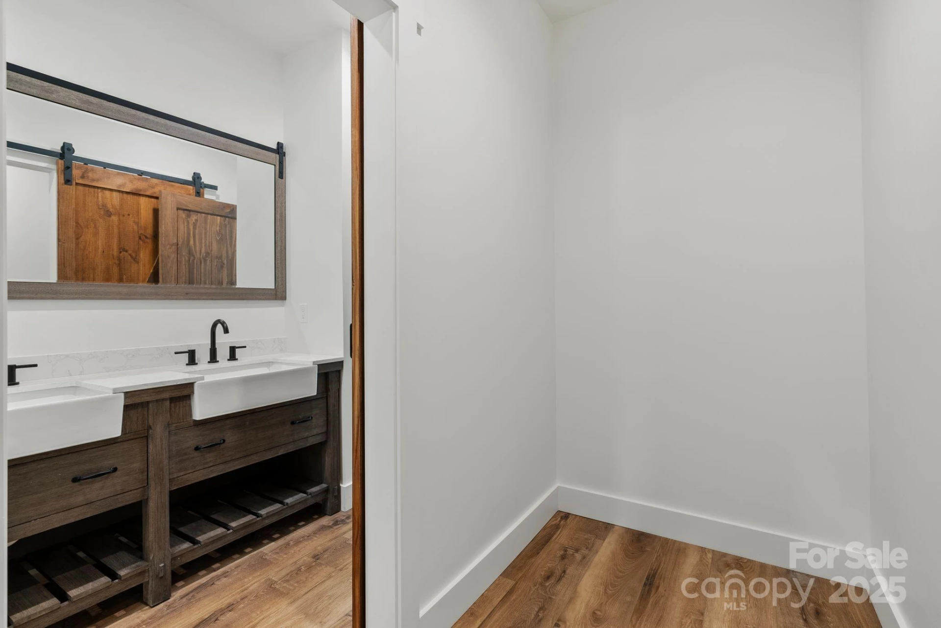 124 Light Waters Drive - Photo 22