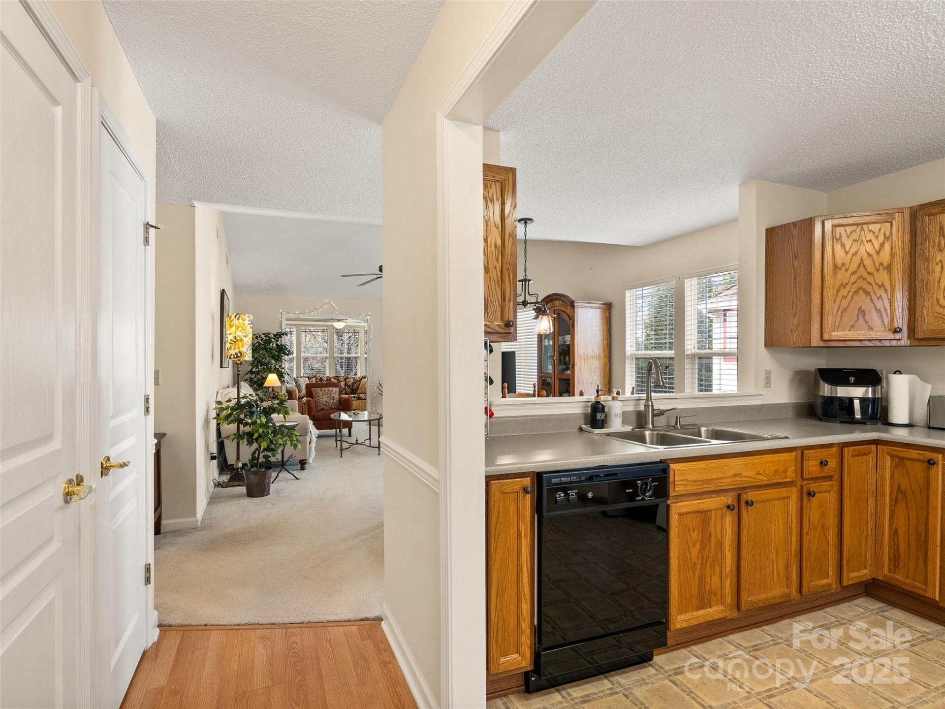 1206 Deermouse Way - Photo 4