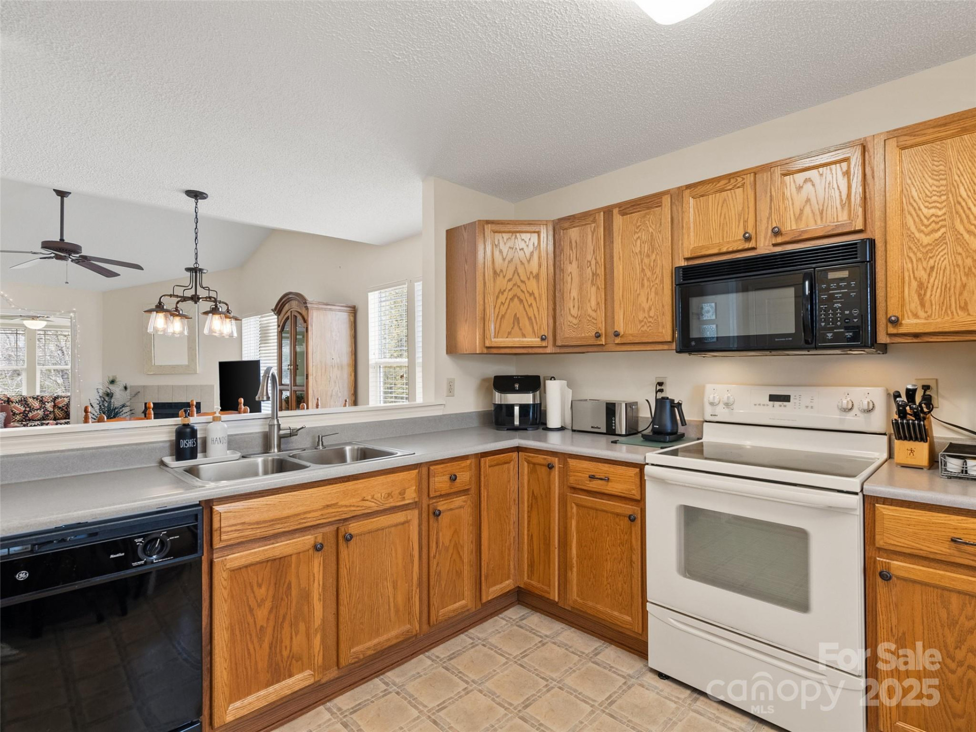 1206 Deermouse Way - Photo 7