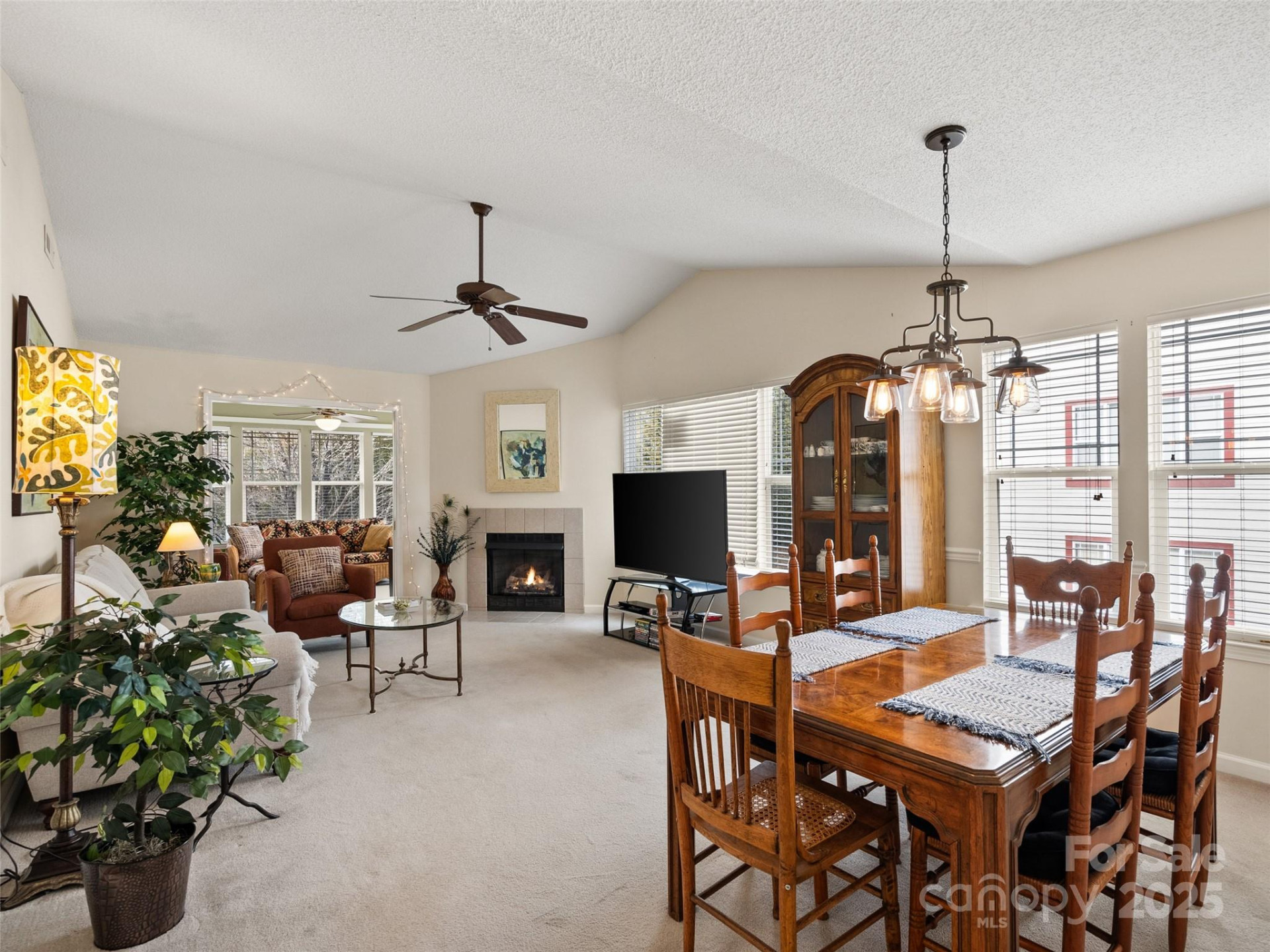 1206 Deermouse Way - Photo 8