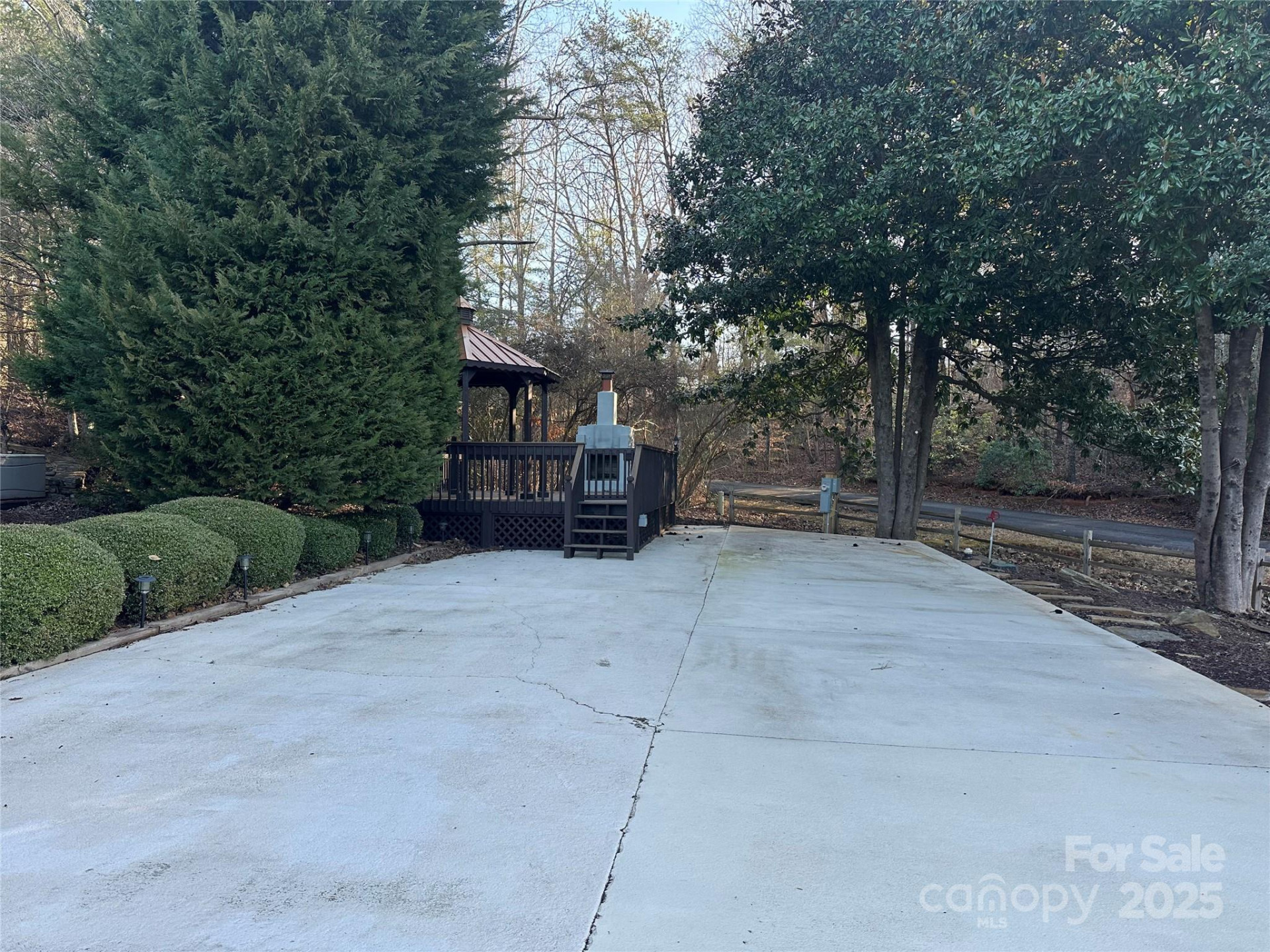 109 Cornell Circle #109 - Photo 2