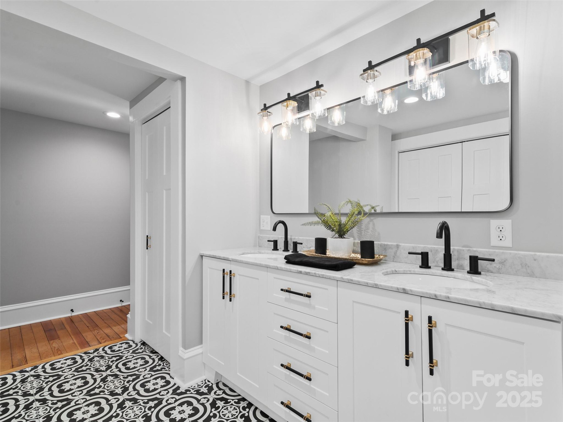 163 Pharr Street - Photo 18