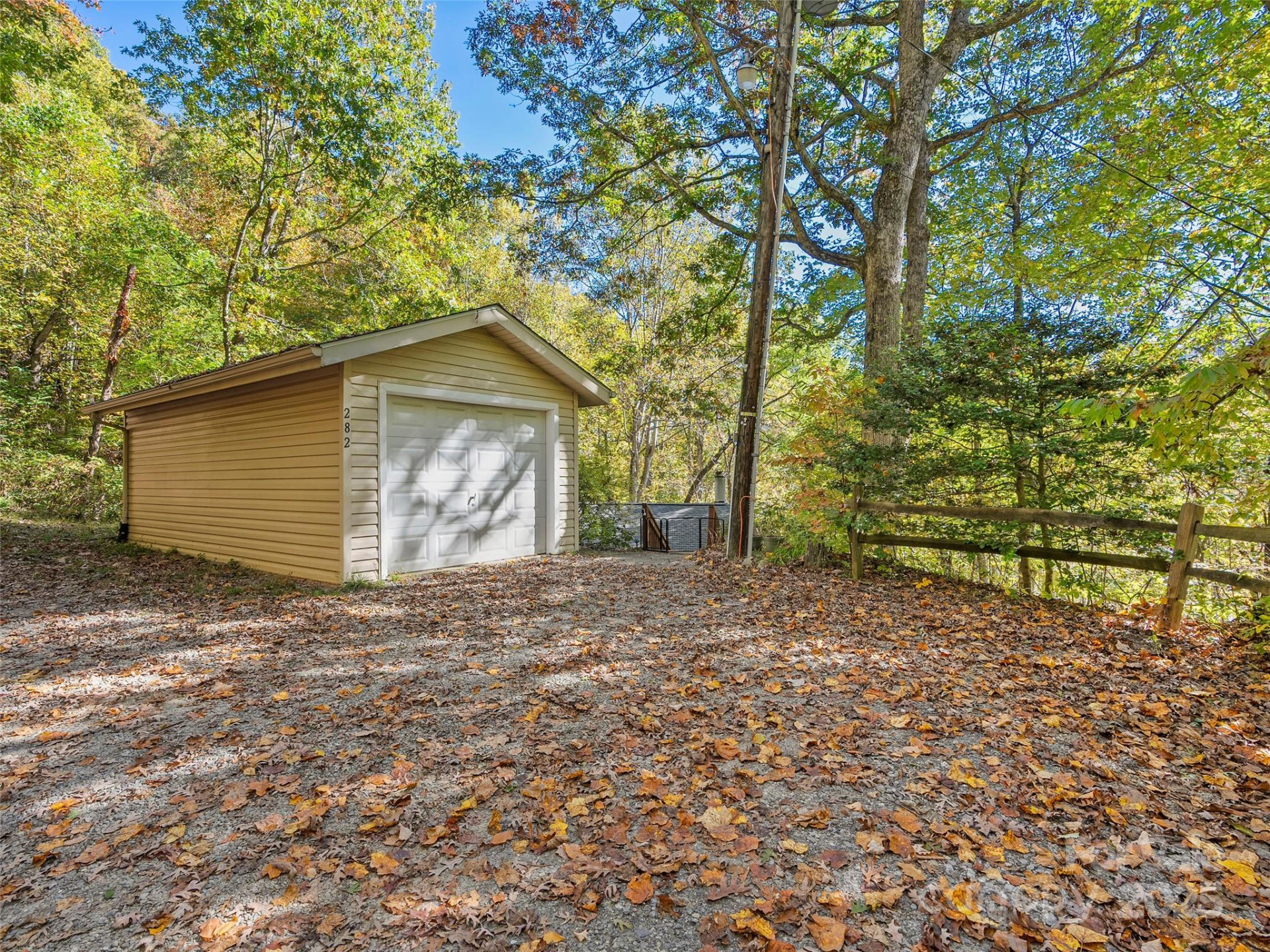 282 Friar Tuck Lane - Photo 19