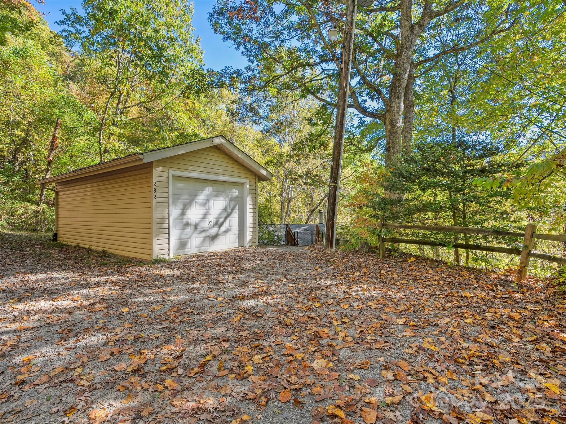 282 Friar Tuck Lane - Photo 19