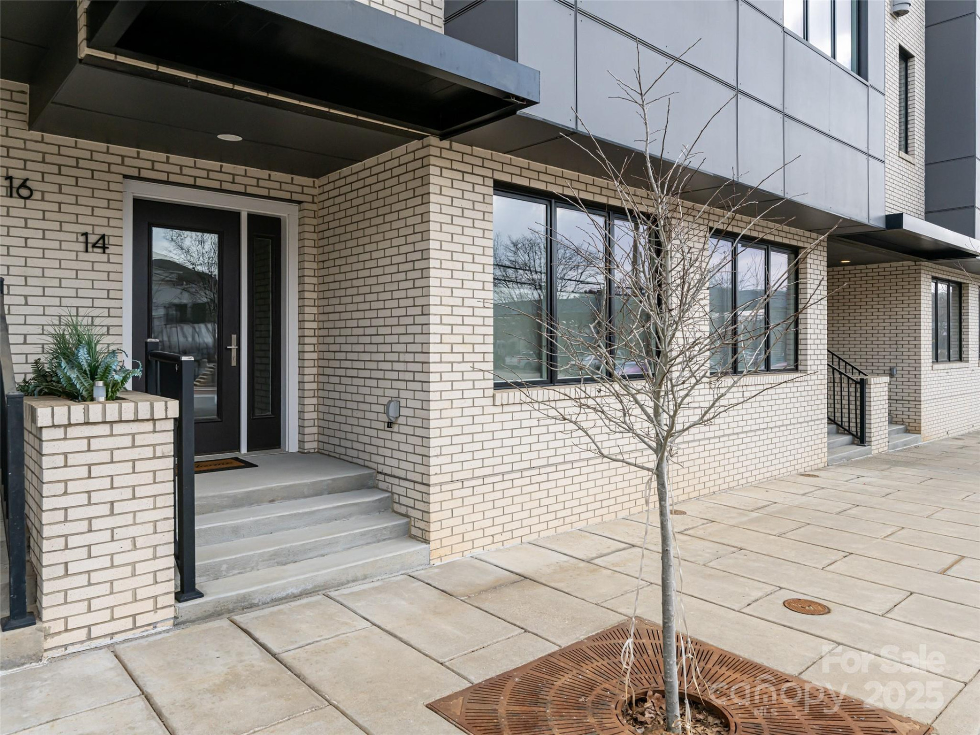 14 Bauhaus Court - Photo 2