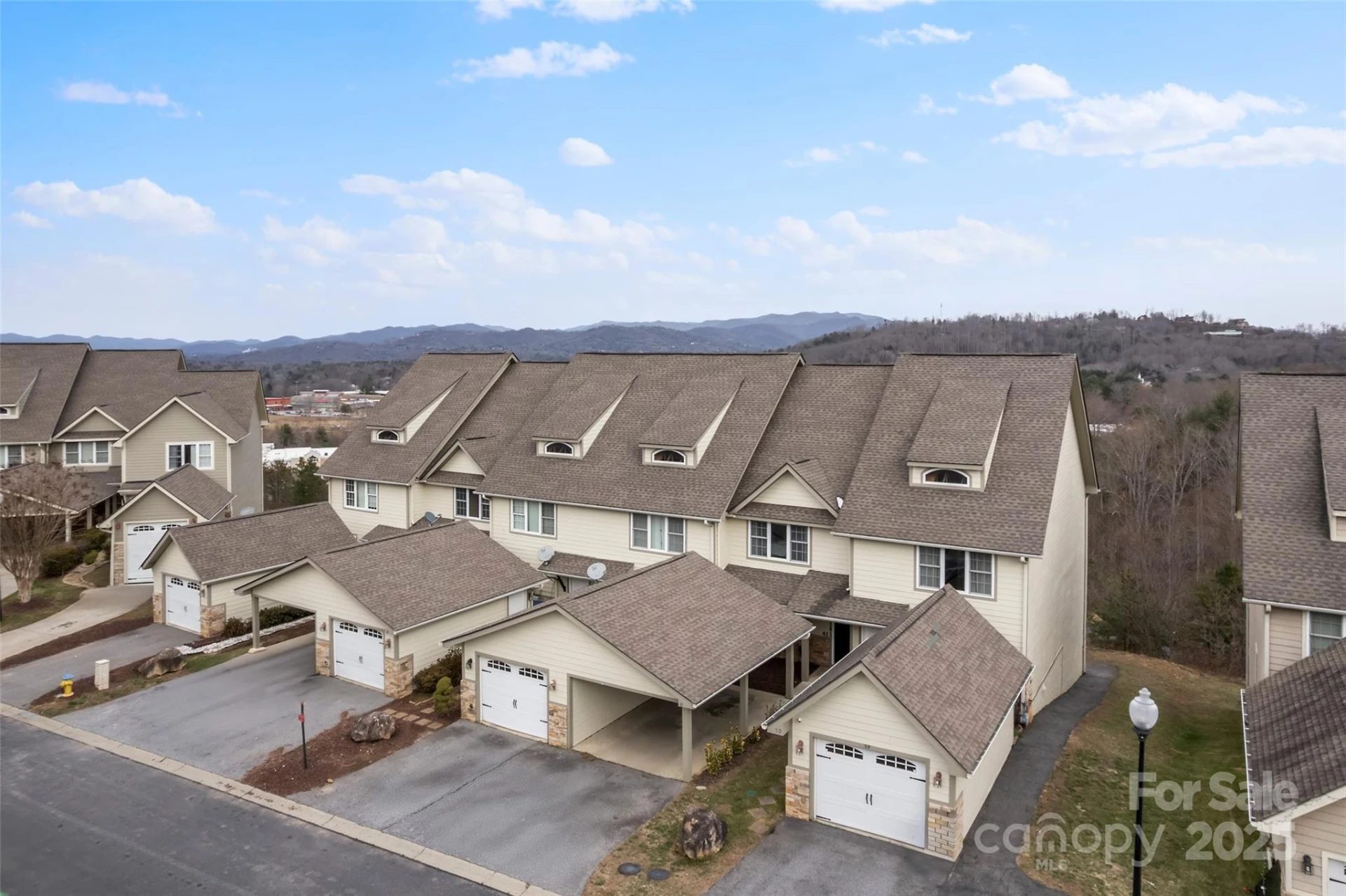 41 Rotunda Circle - Photo 39