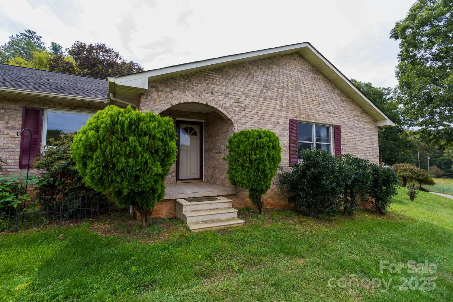 9 Lorena Drive