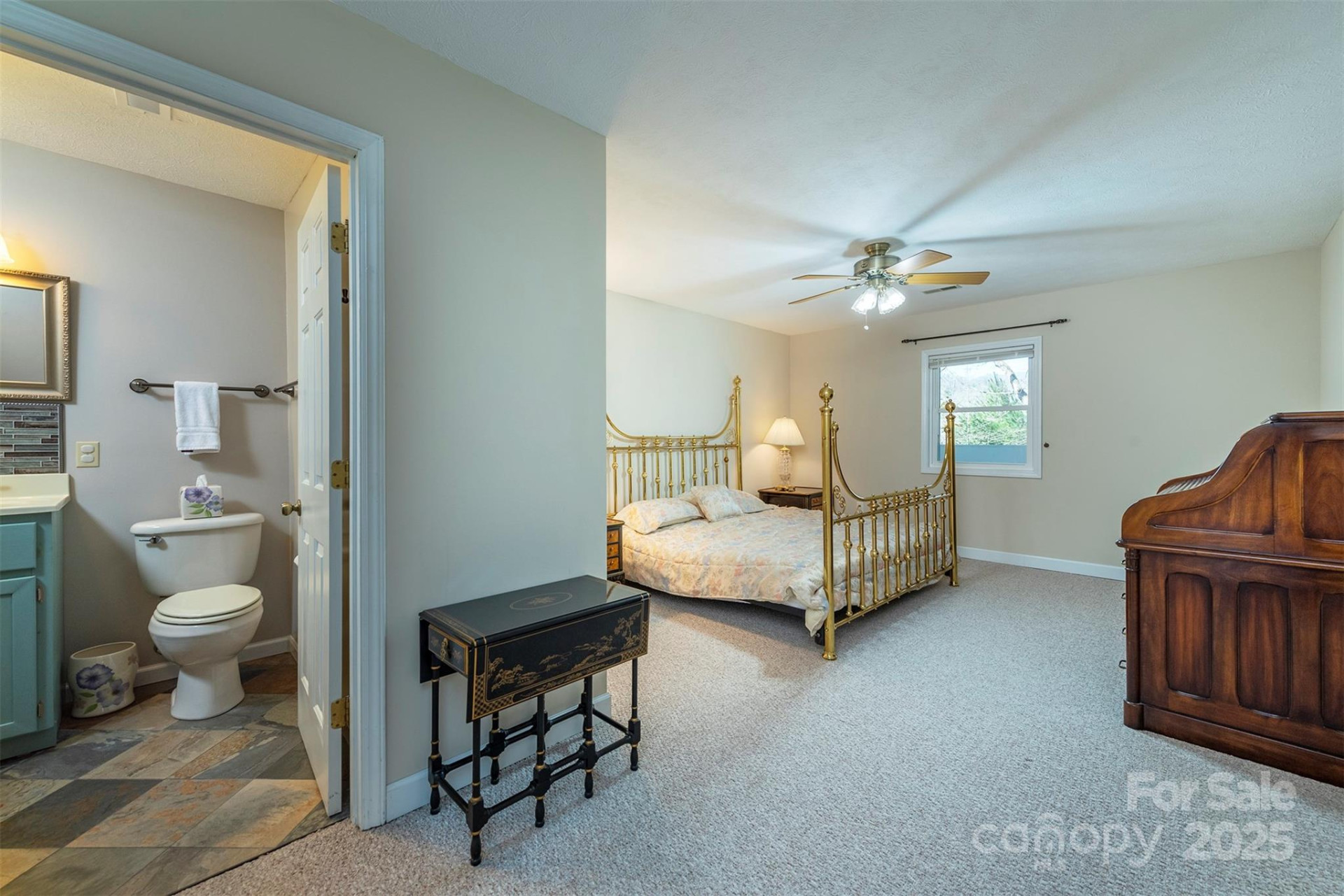 1740 Haywood Road - Photo 27