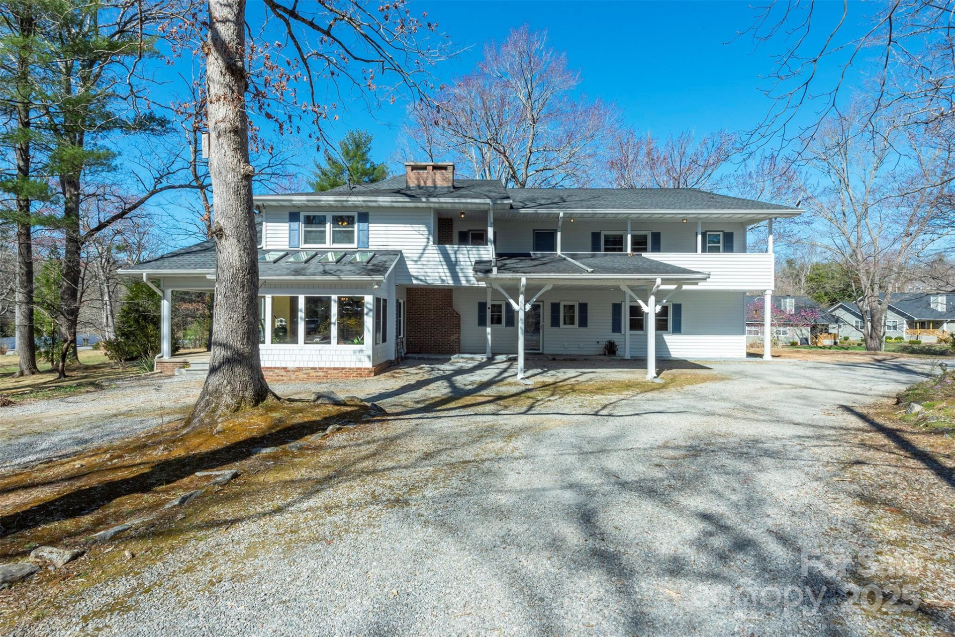 1740 Haywood Road - Photo 34