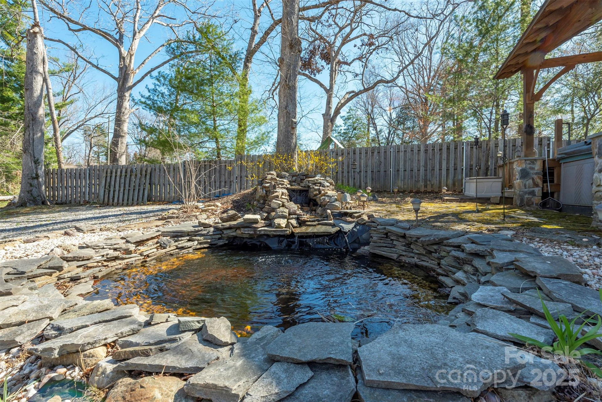 1740 Haywood Road - Photo 37