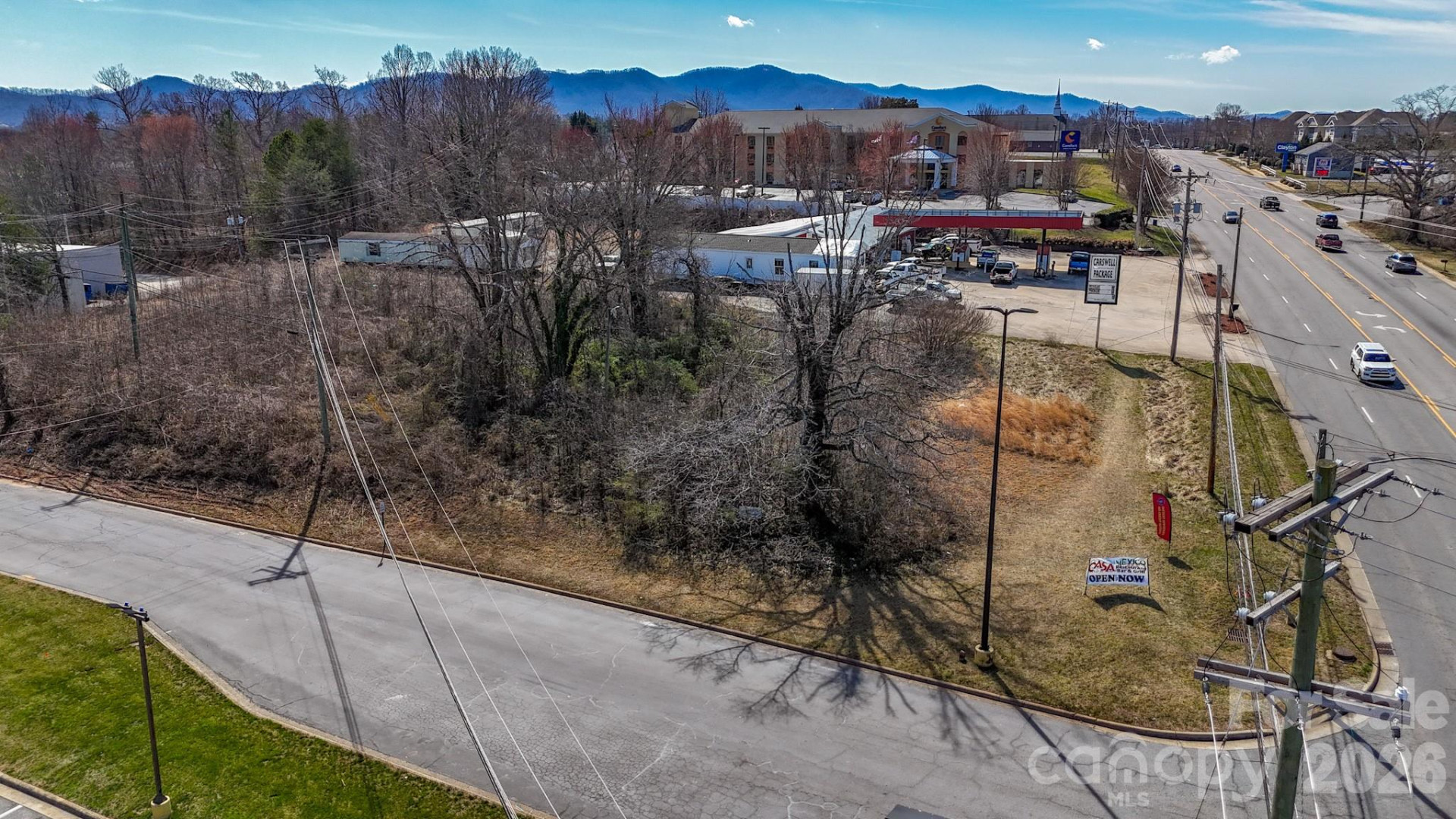 1261 Burkemont Avenue - Photo 3