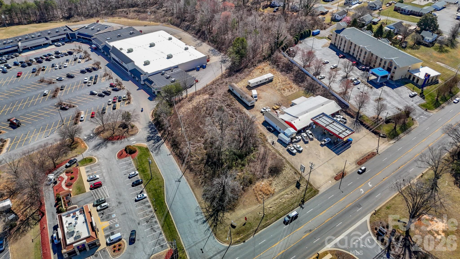 1261 Burkemont Avenue - Photo 4