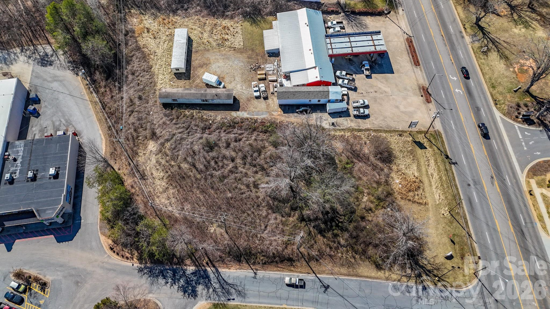 1261 Burkemont Avenue - Photo 5