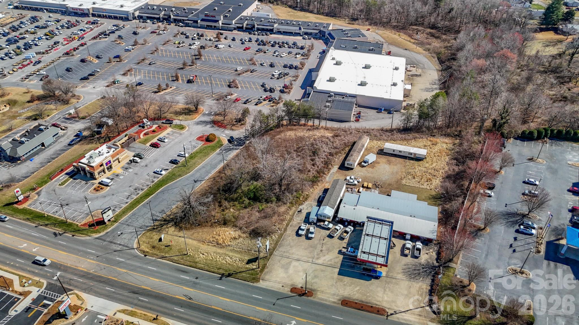 1261 Burkemont Avenue - Photo 6