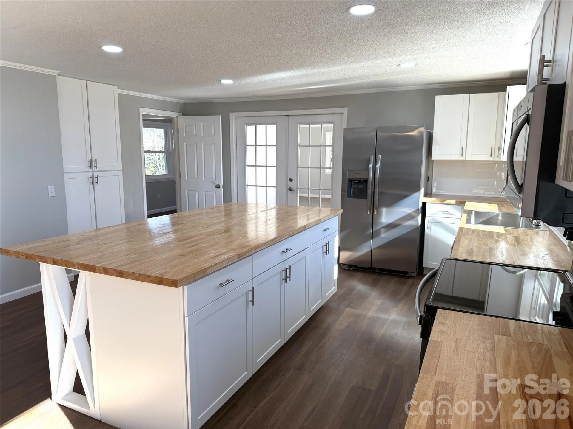 140 Power Street - Photo 8
