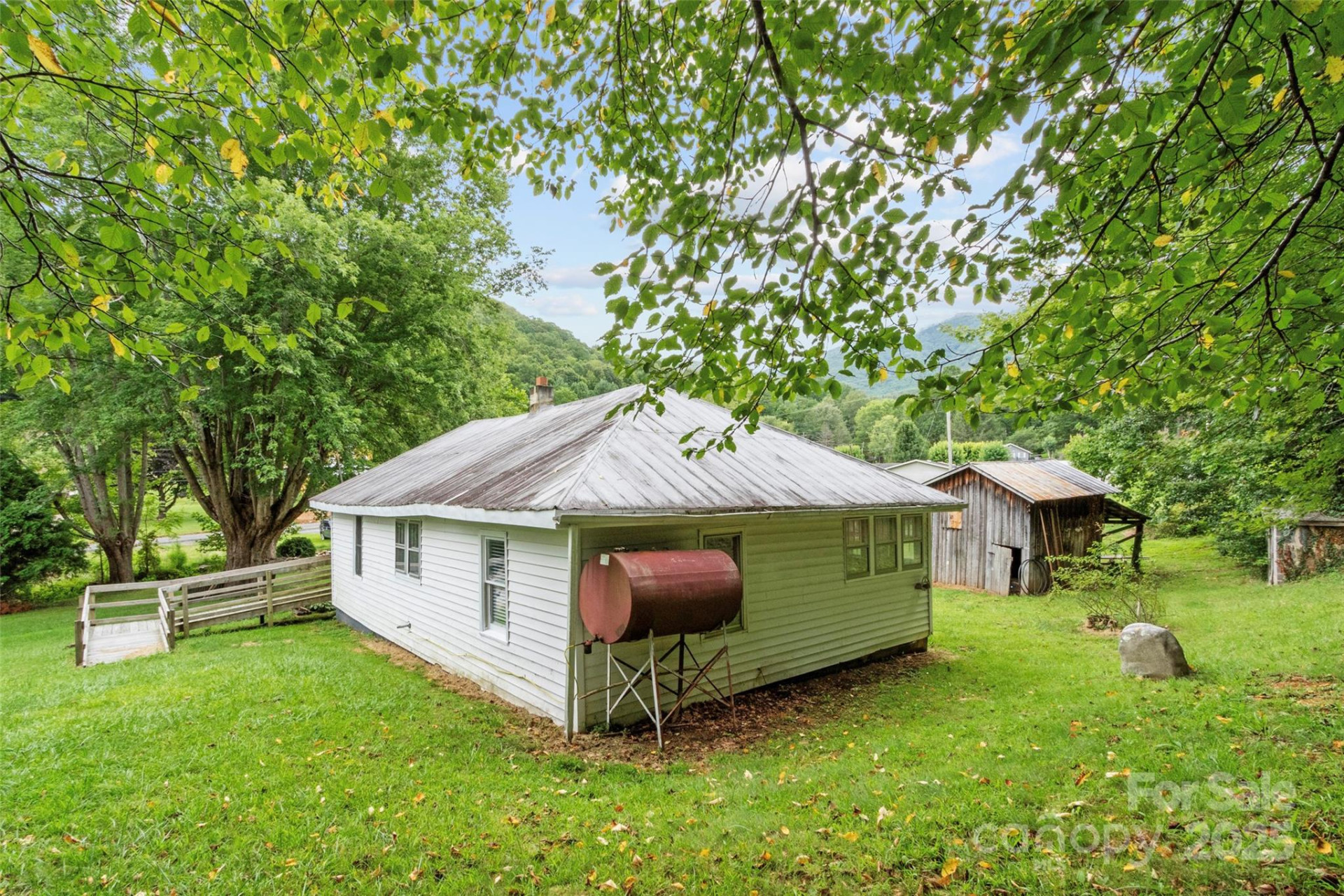 944 Georges Fork Road - Photo 18