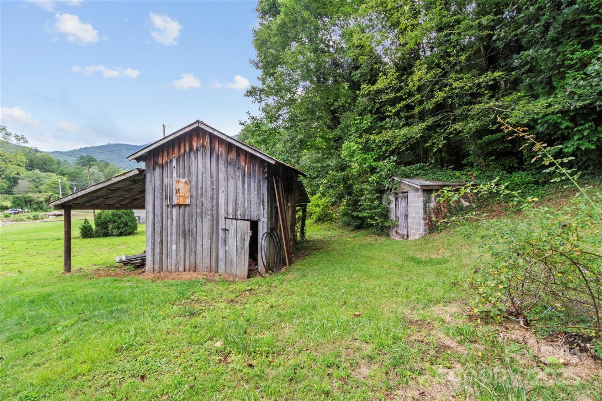 944 Georges Fork Road - Photo 19