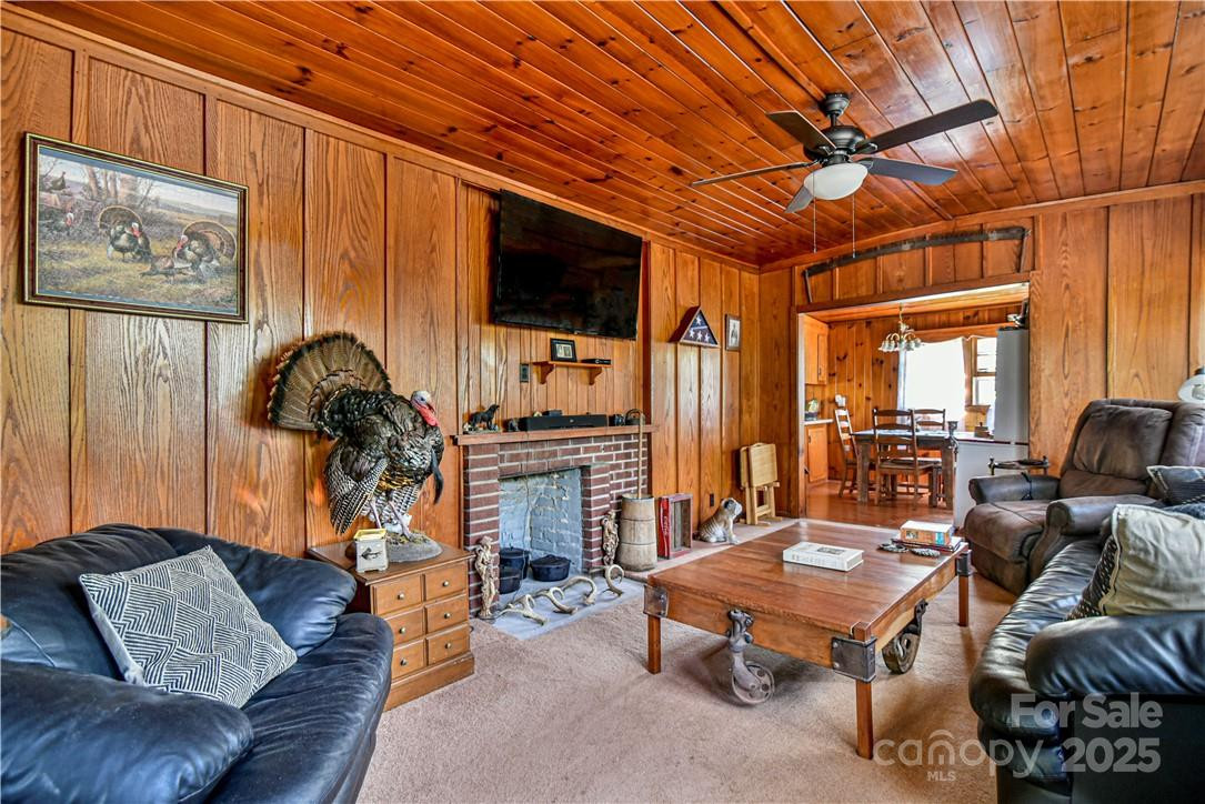 415 Weaverville Road - Photo 17