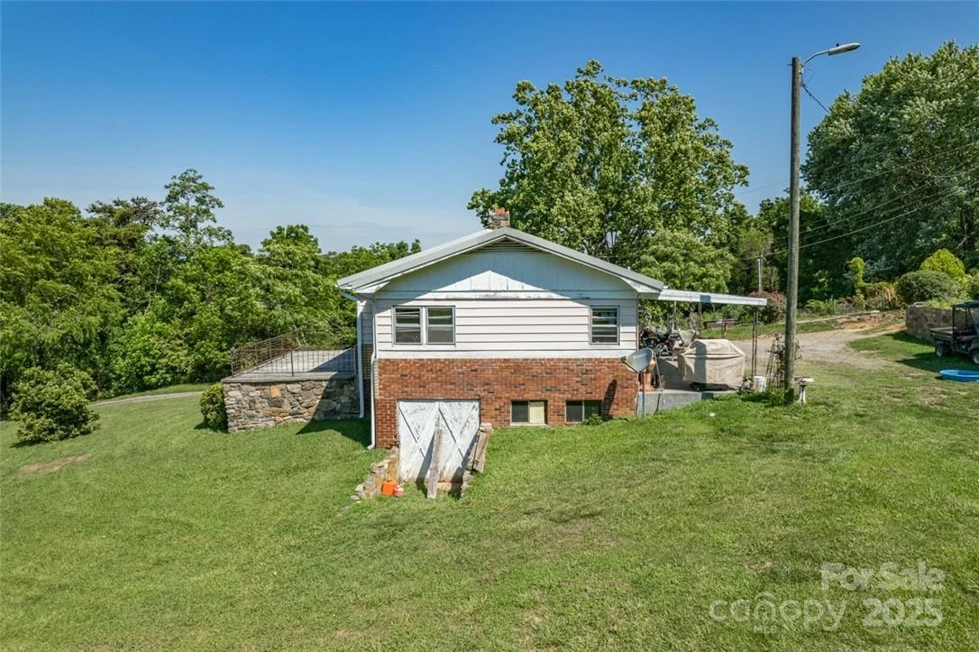 415 Weaverville Road - Photo 36