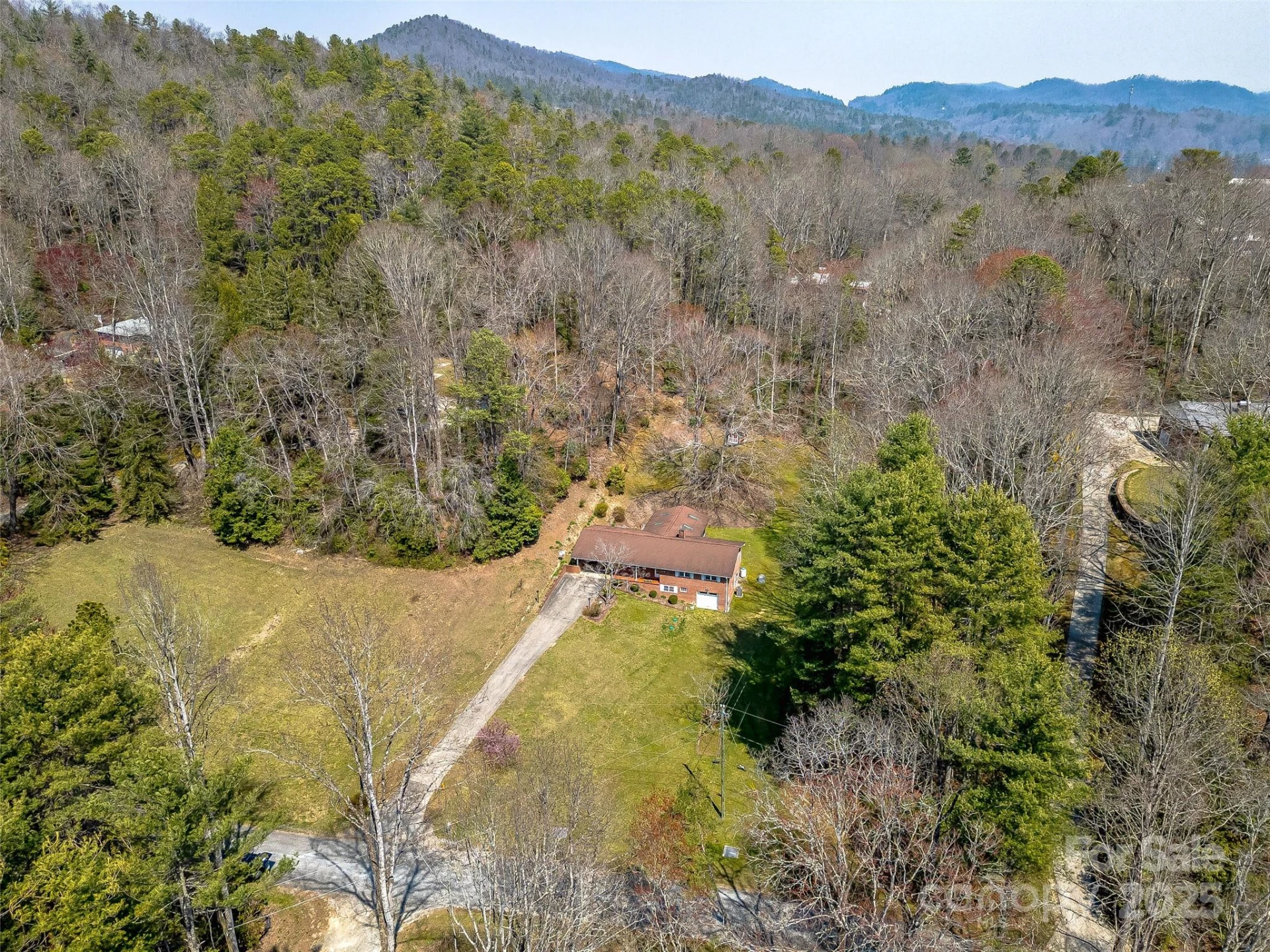 160 Tanglewood Heights