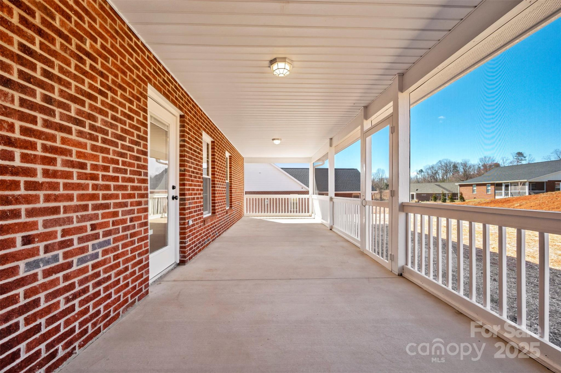 160 Central Park Circle - Photo 16