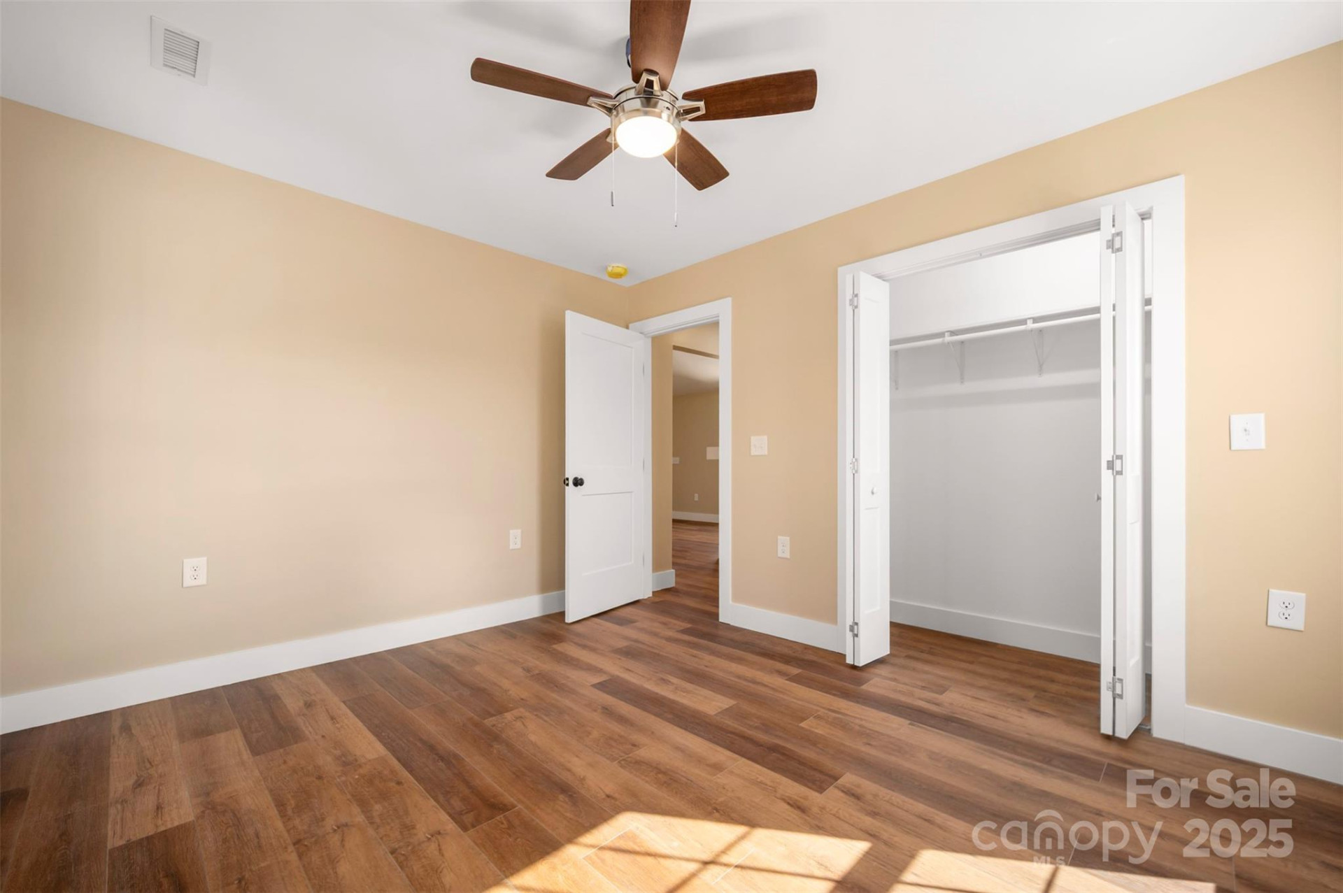160 Central Park Circle - Photo 19