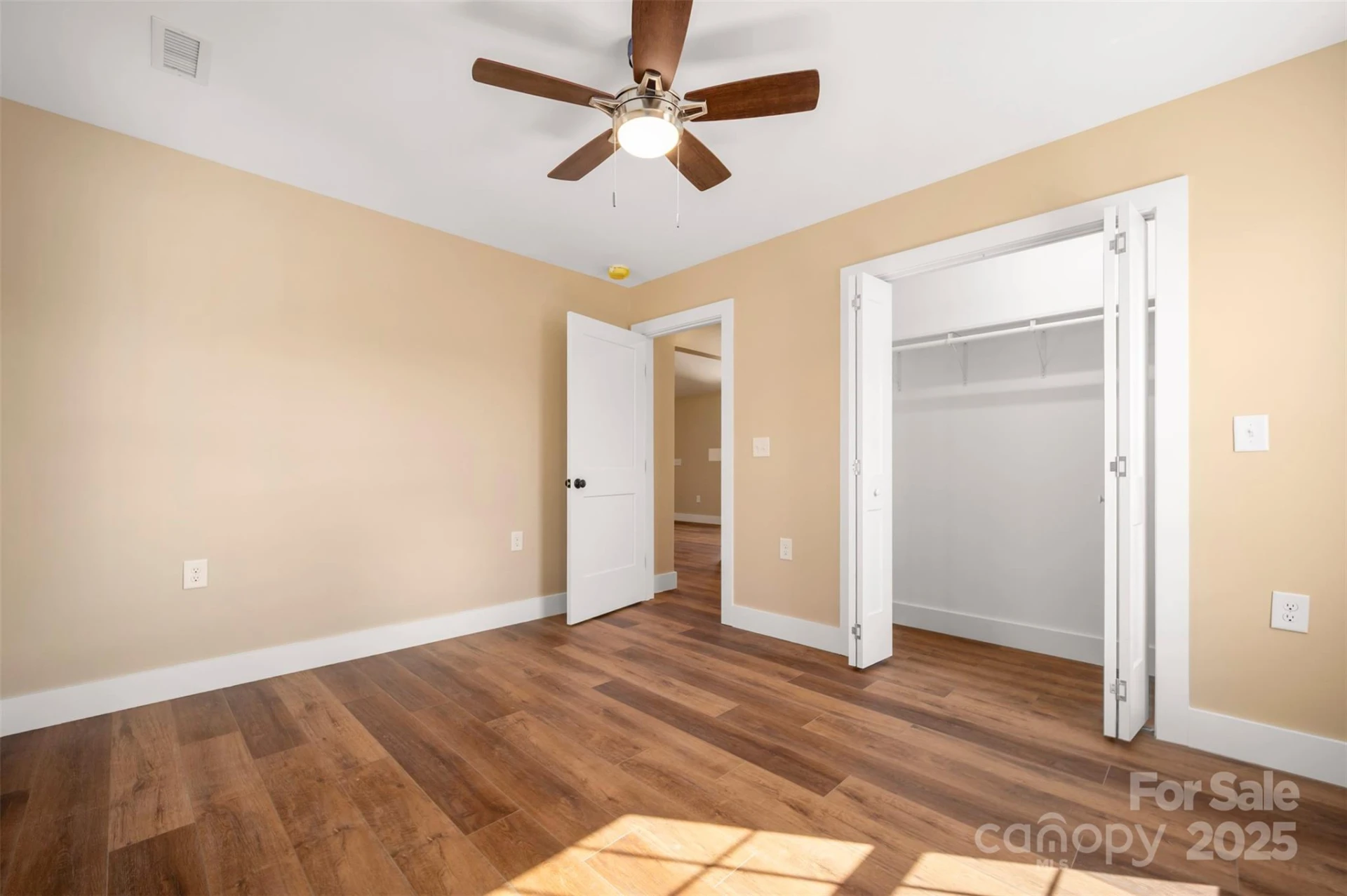 160 Central Park Circle - Photo 19