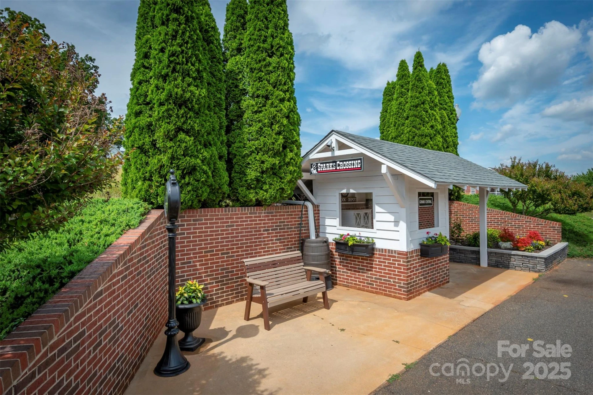 160 Central Park Circle - Photo 34