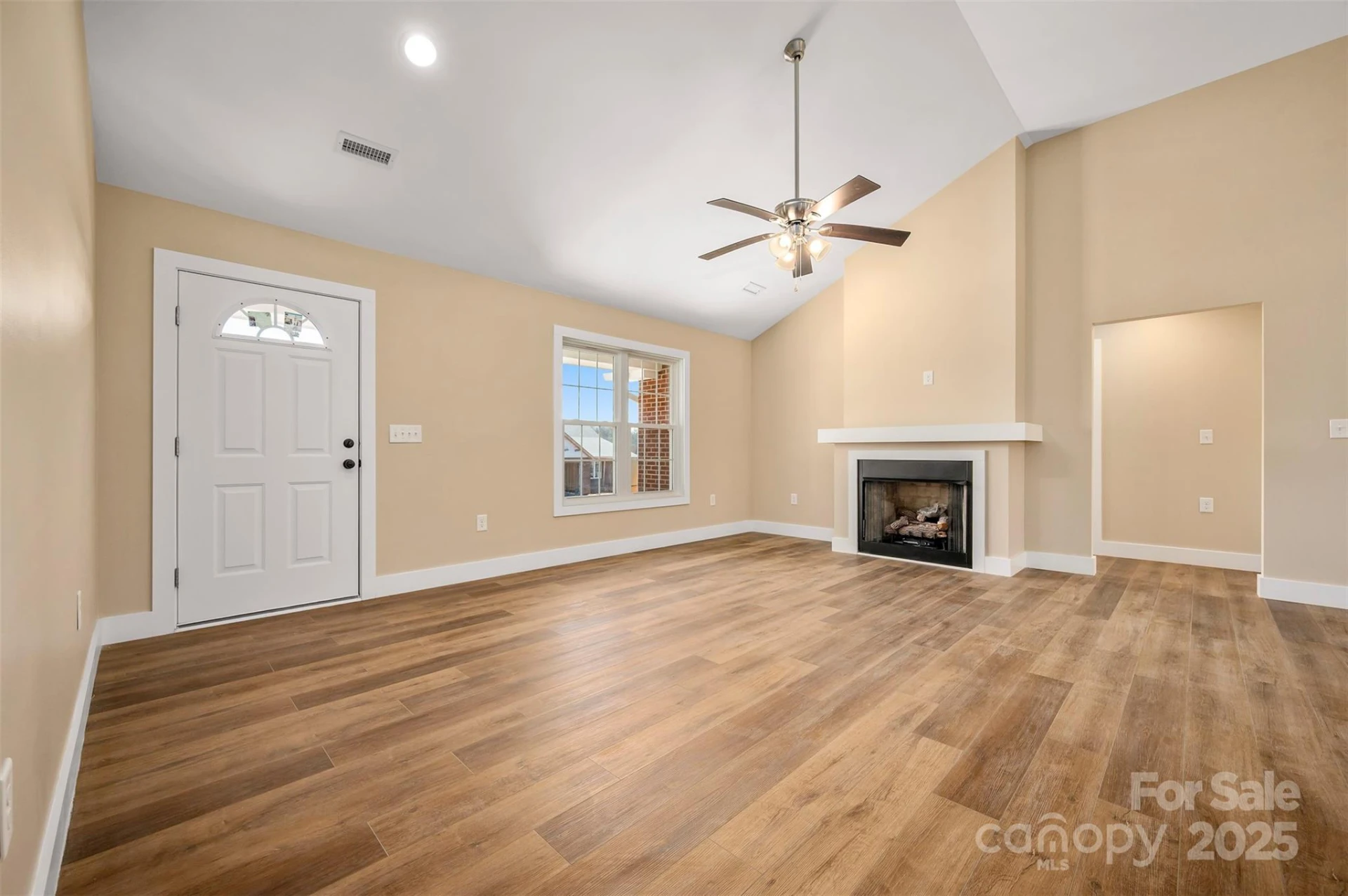 160 Central Park Circle - Photo 8