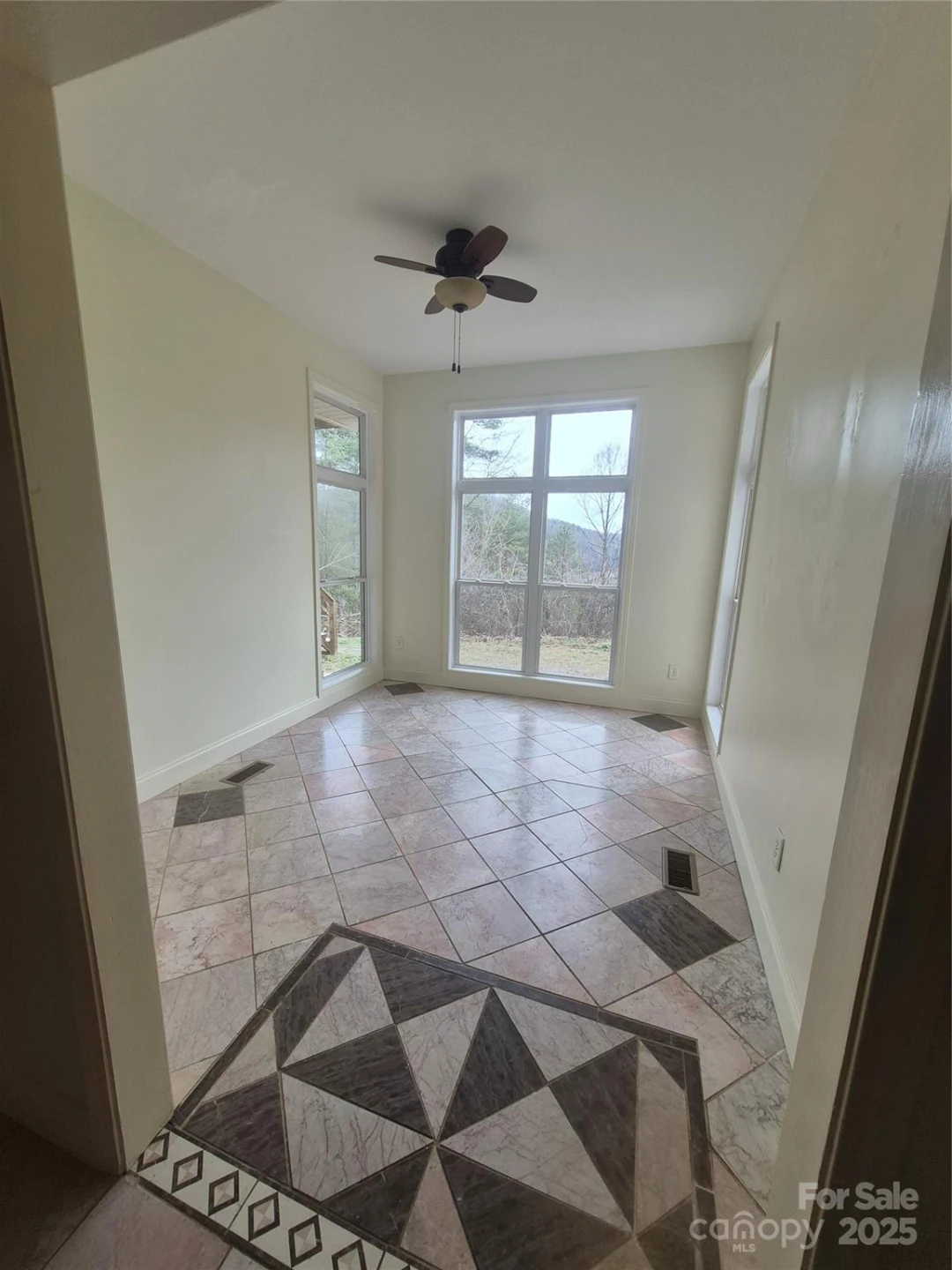 318 Vance Gap Road - Photo 10
