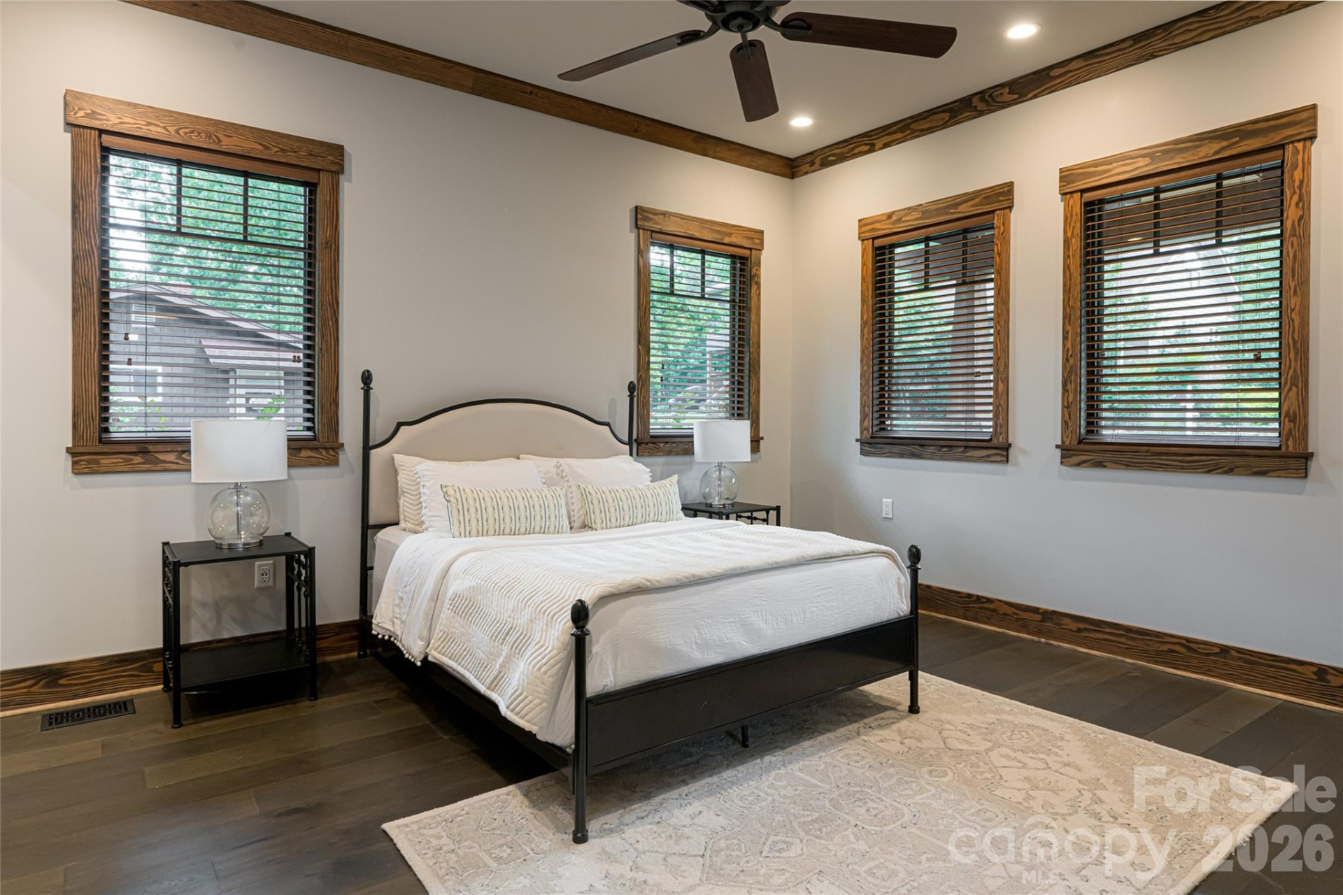112 Louisa Street - Photo 16