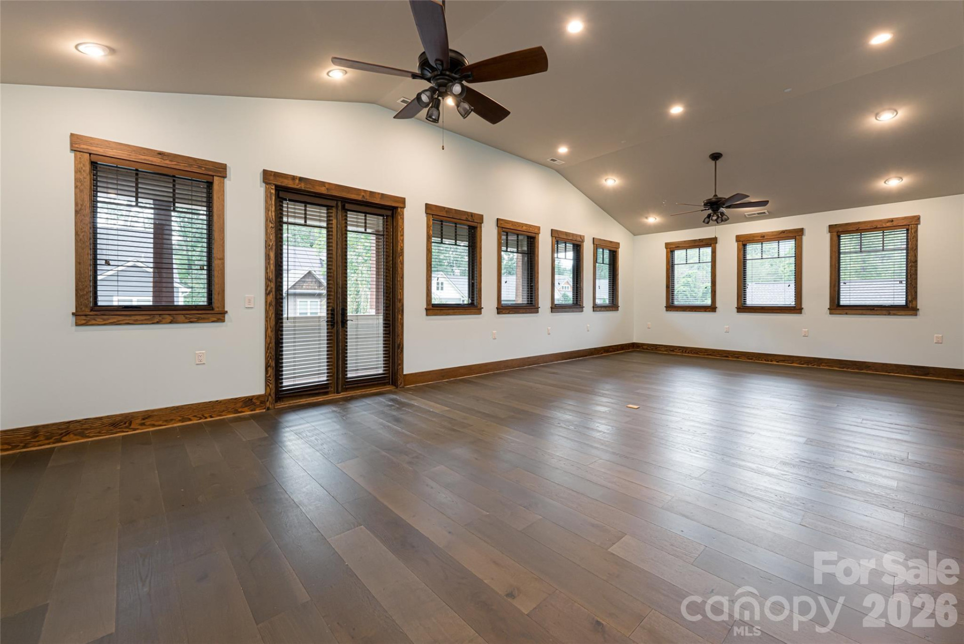 112 Louisa Street - Photo 33