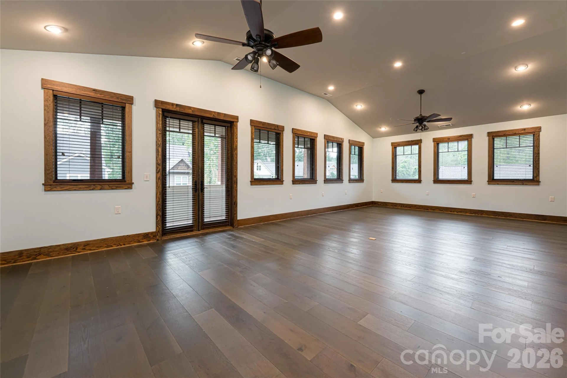 112 Louisa Street - Photo 33