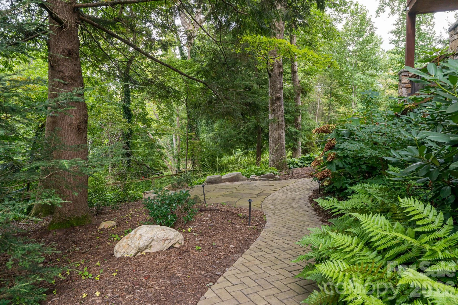 112 Louisa Street - Photo 42