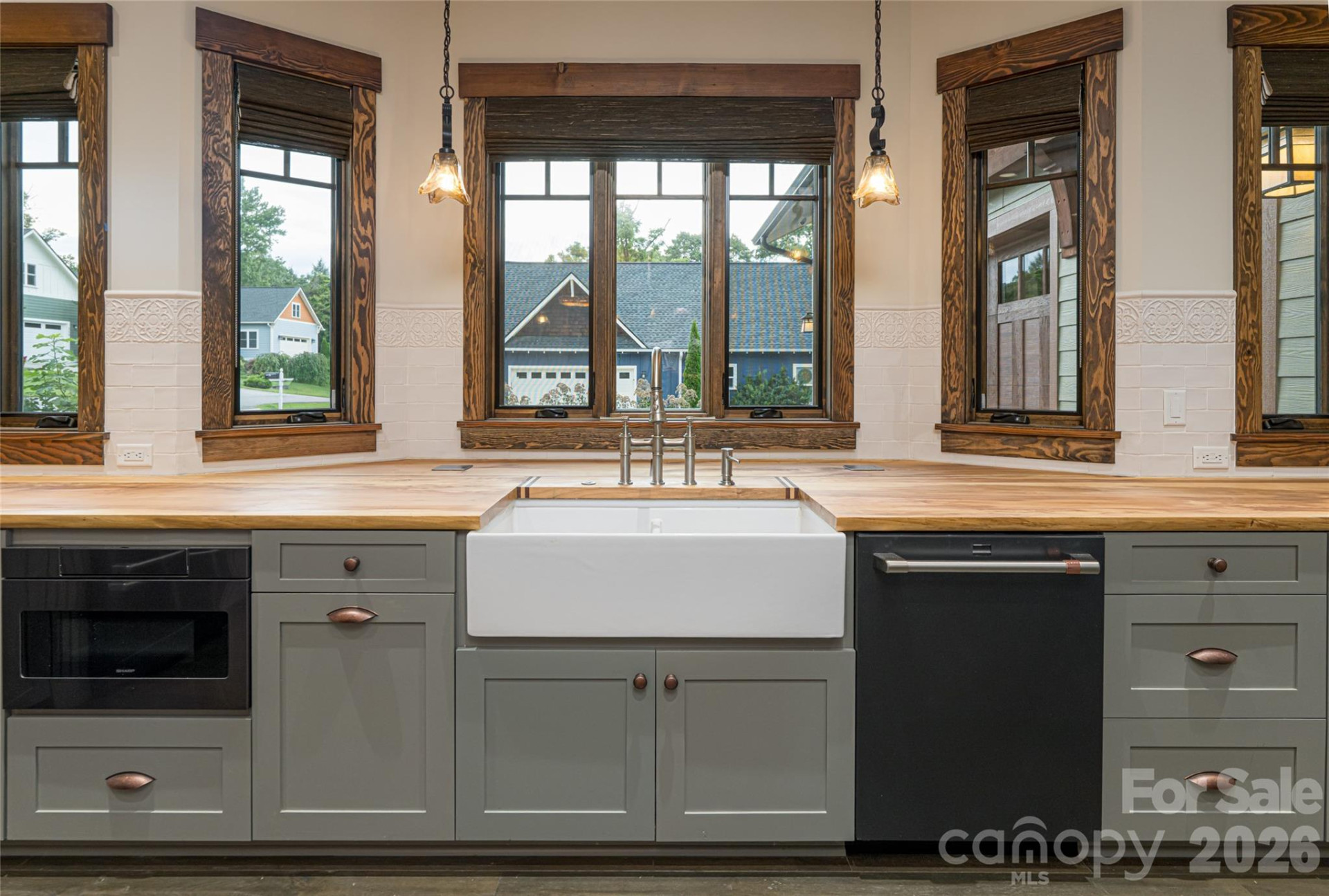 112 Louisa Street - Photo 8
