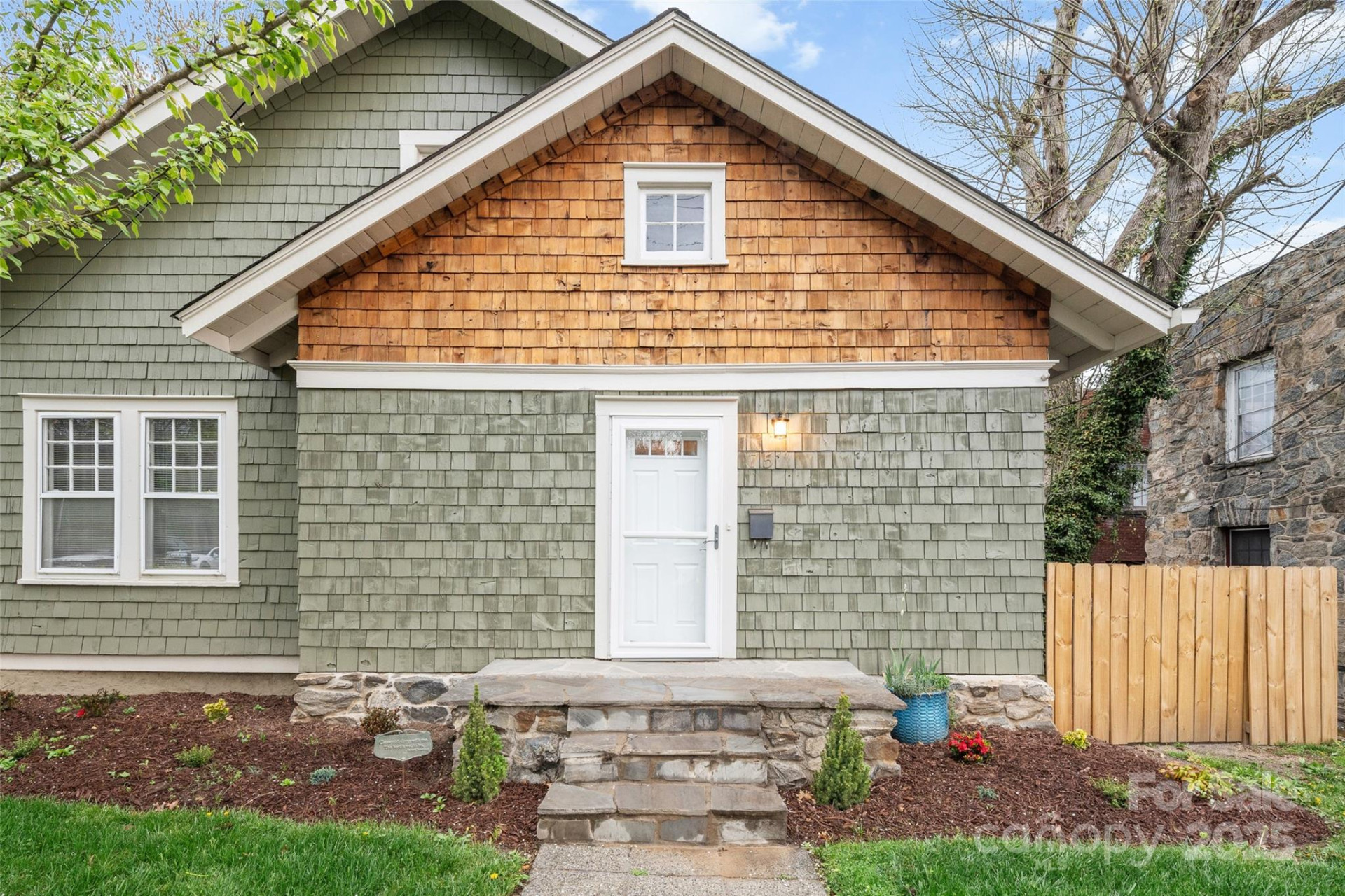 75 Cherry Street - Photo 2