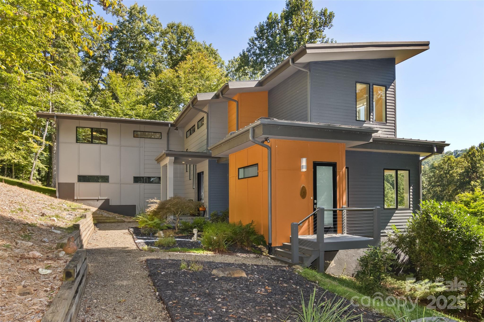 404 Amanda Drive - Photo 5