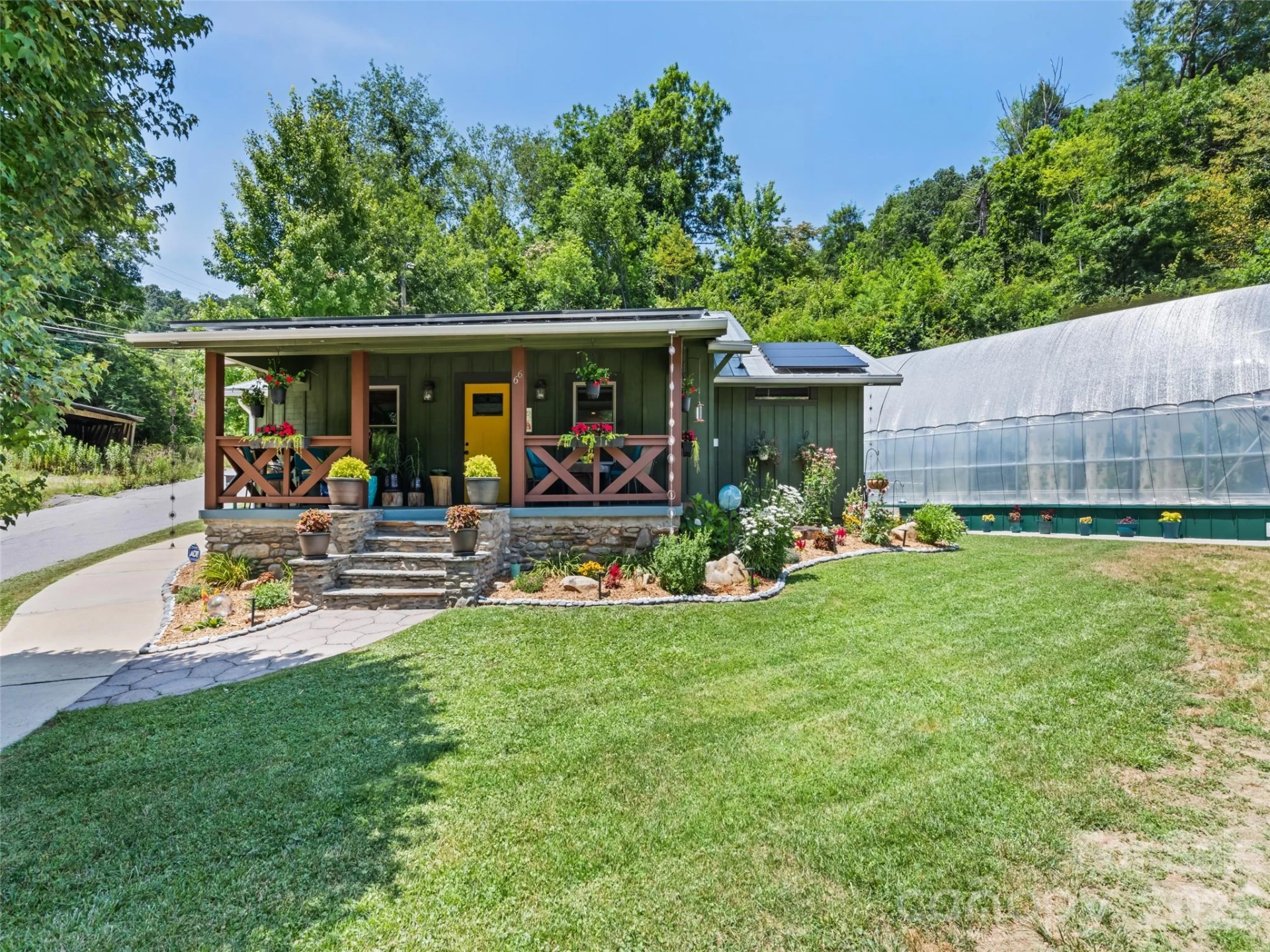 66 Bradley Street - Photo 3
