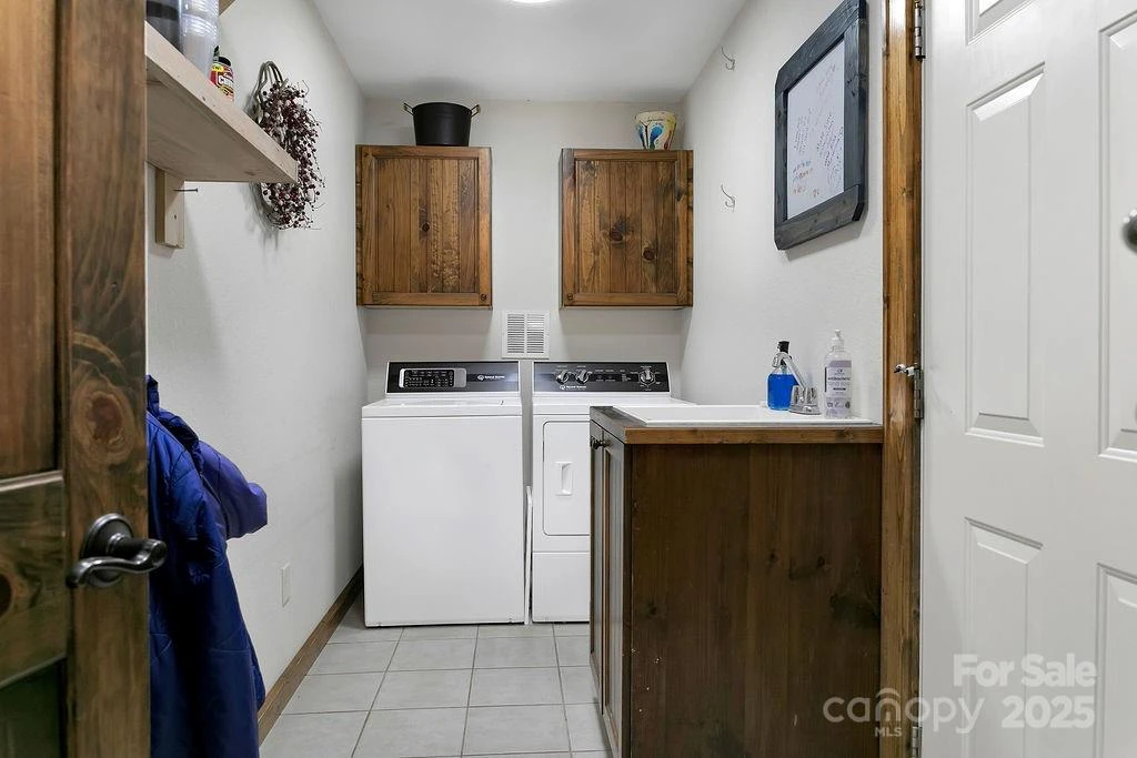 68 Sherwood Village Court - Photo 19