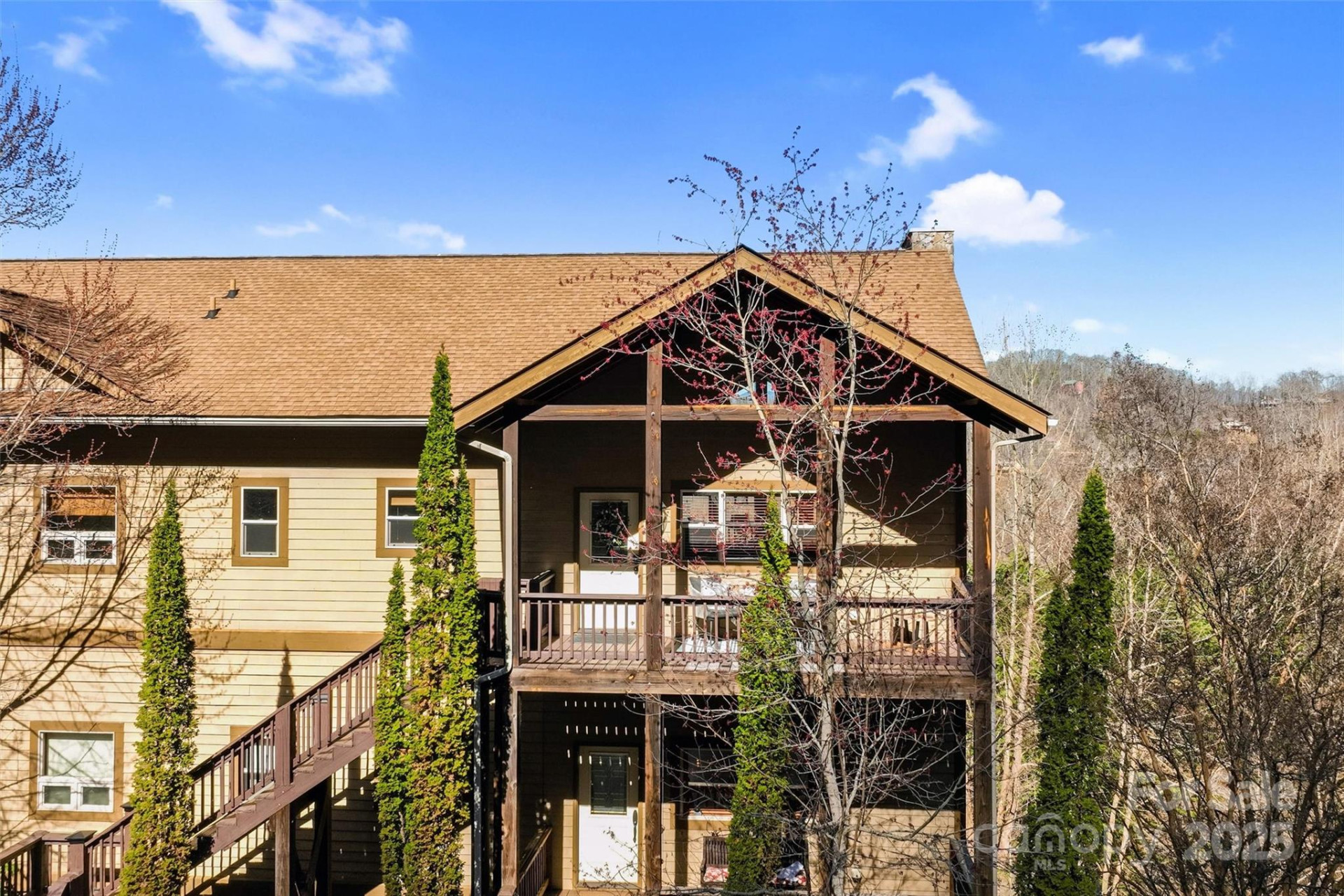 295 Sawgrass Drive ##3