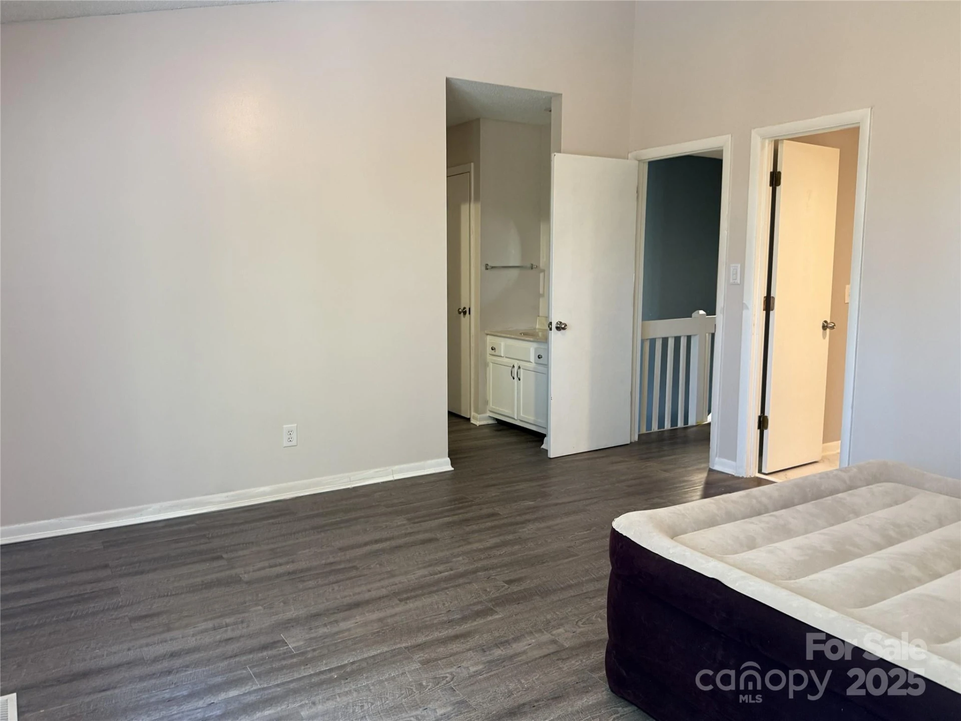 22 Hollybrook Drive - Photo 18