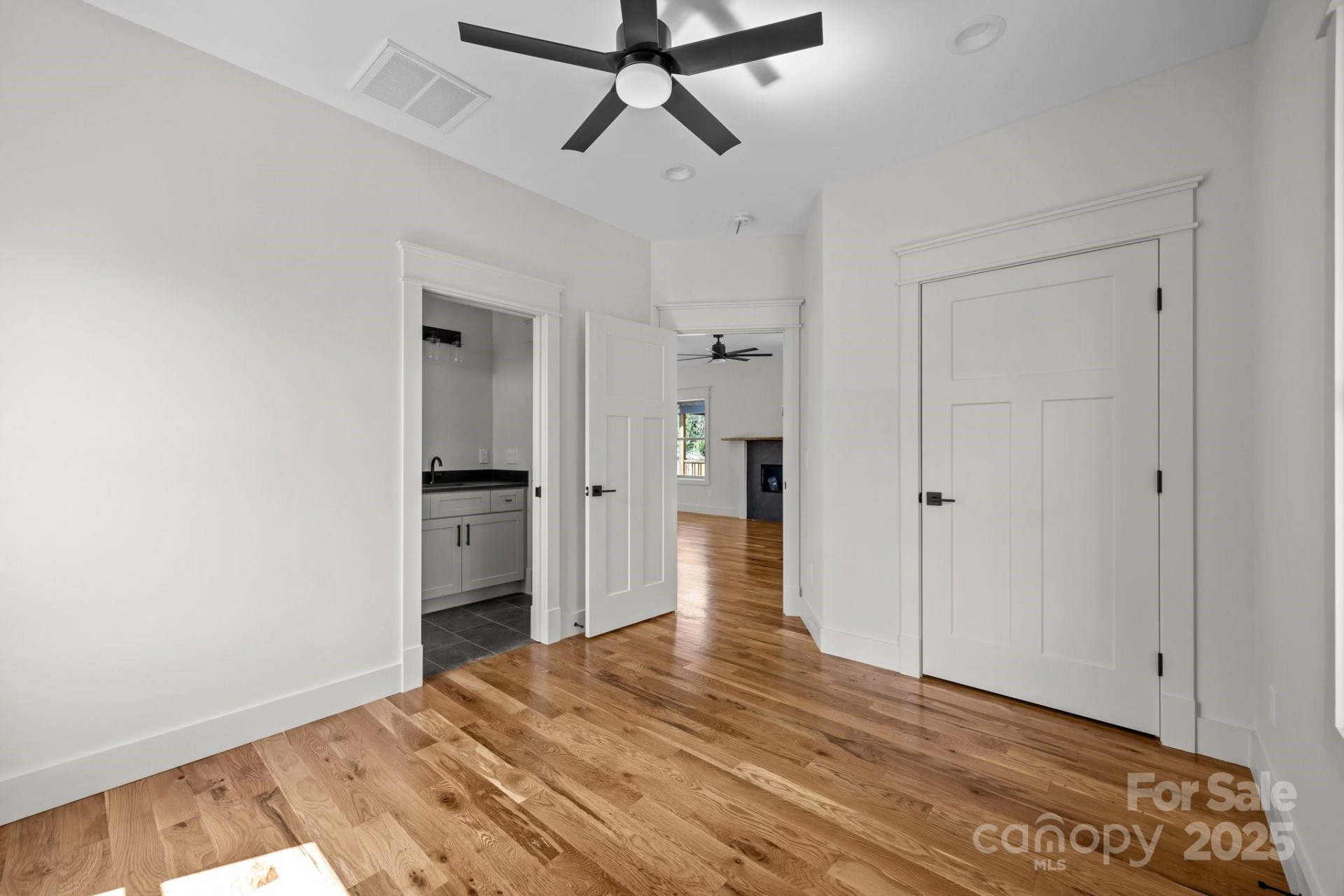 93 Glendale Avenue - Photo 15