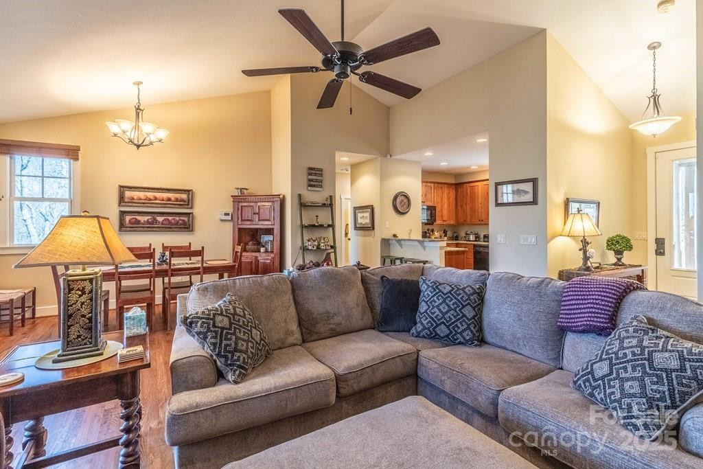 31 Whispering Falls Court #73 - Photo 9