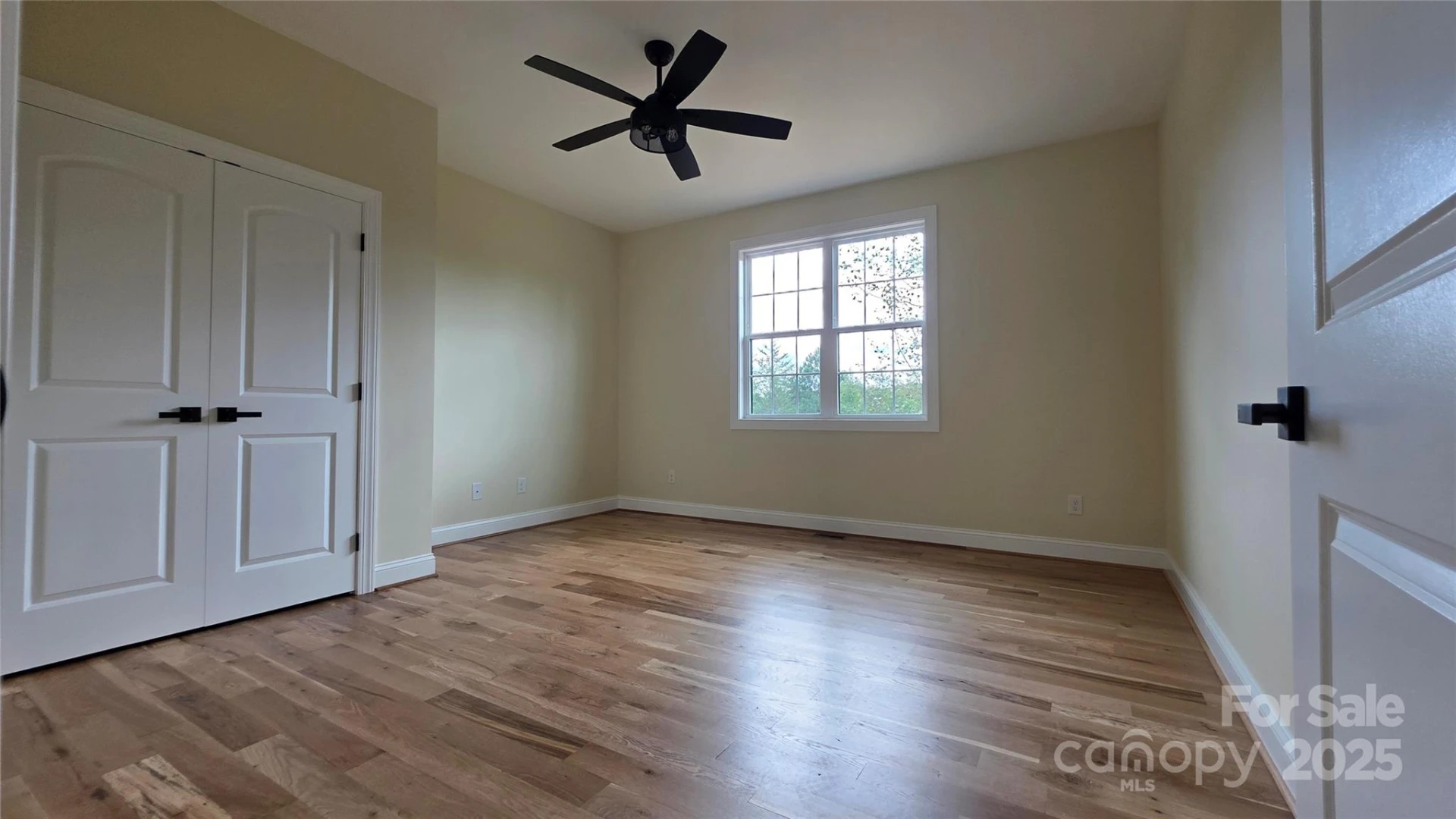 1060 Hawksbill Drive - Photo 10