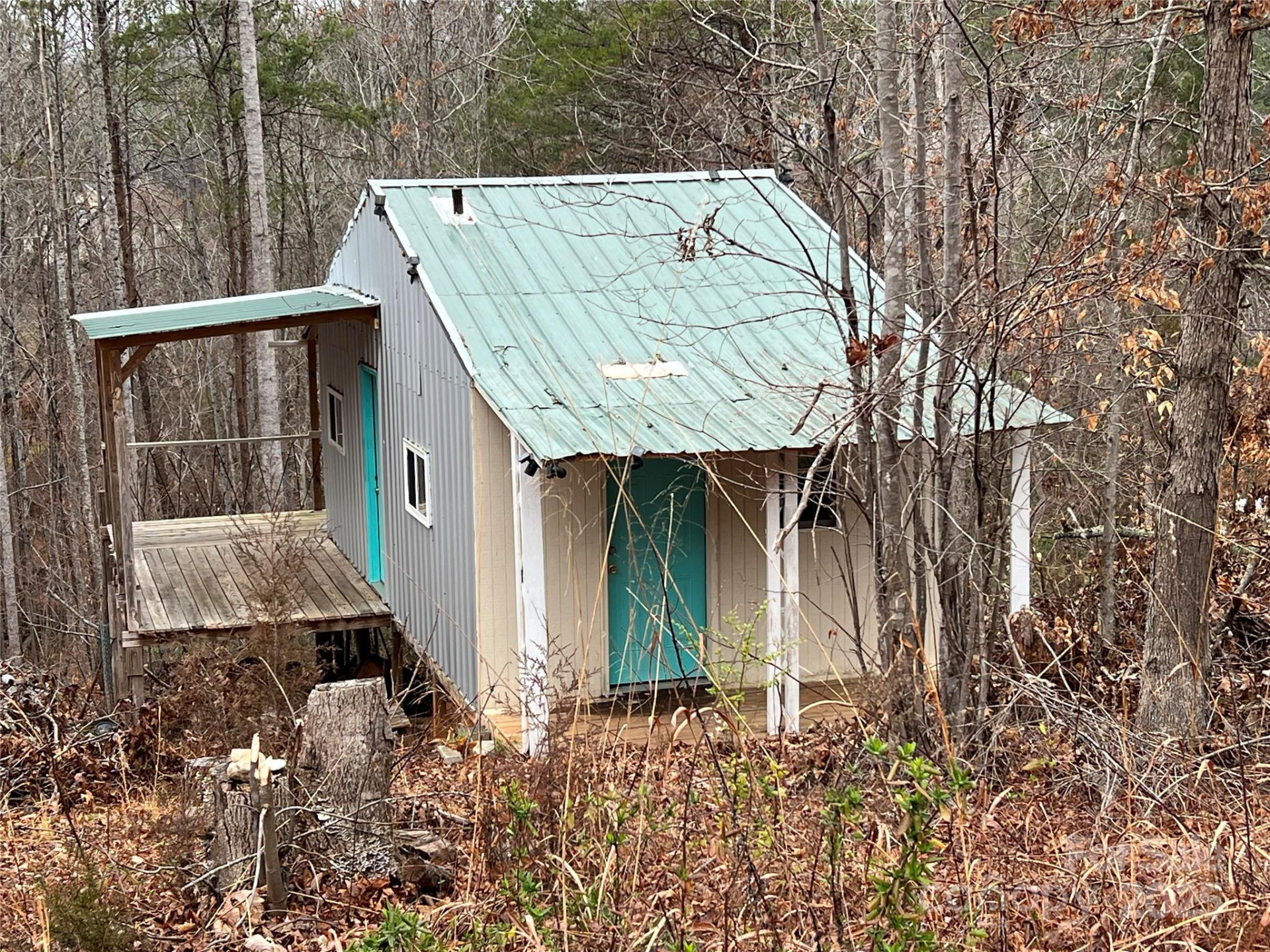 1217 Freeman Road - Photo 2