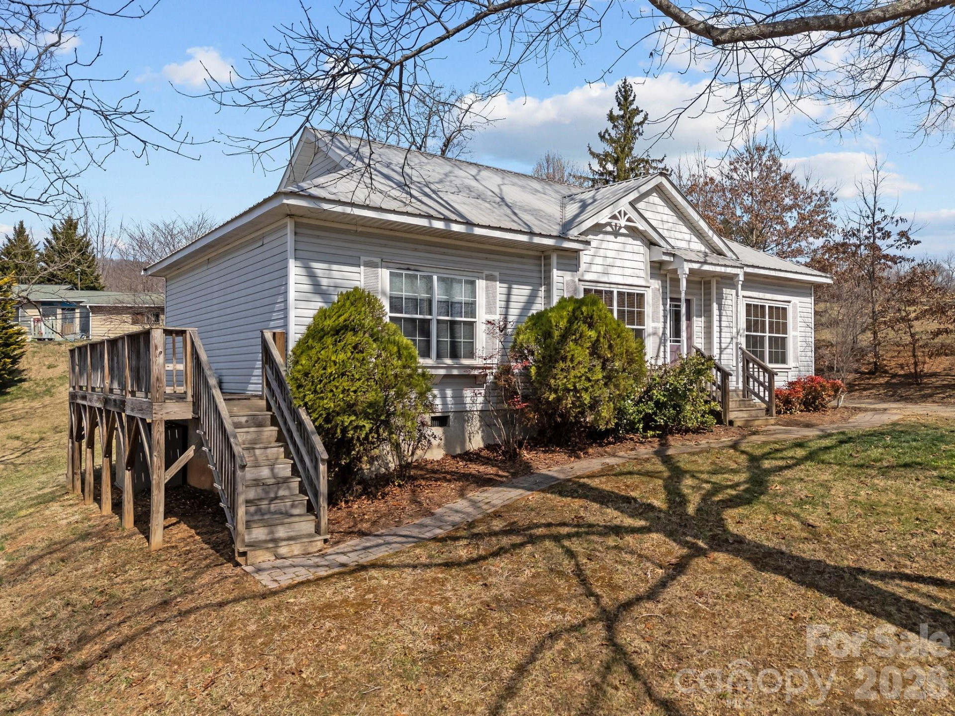 233 Thompson Cove None