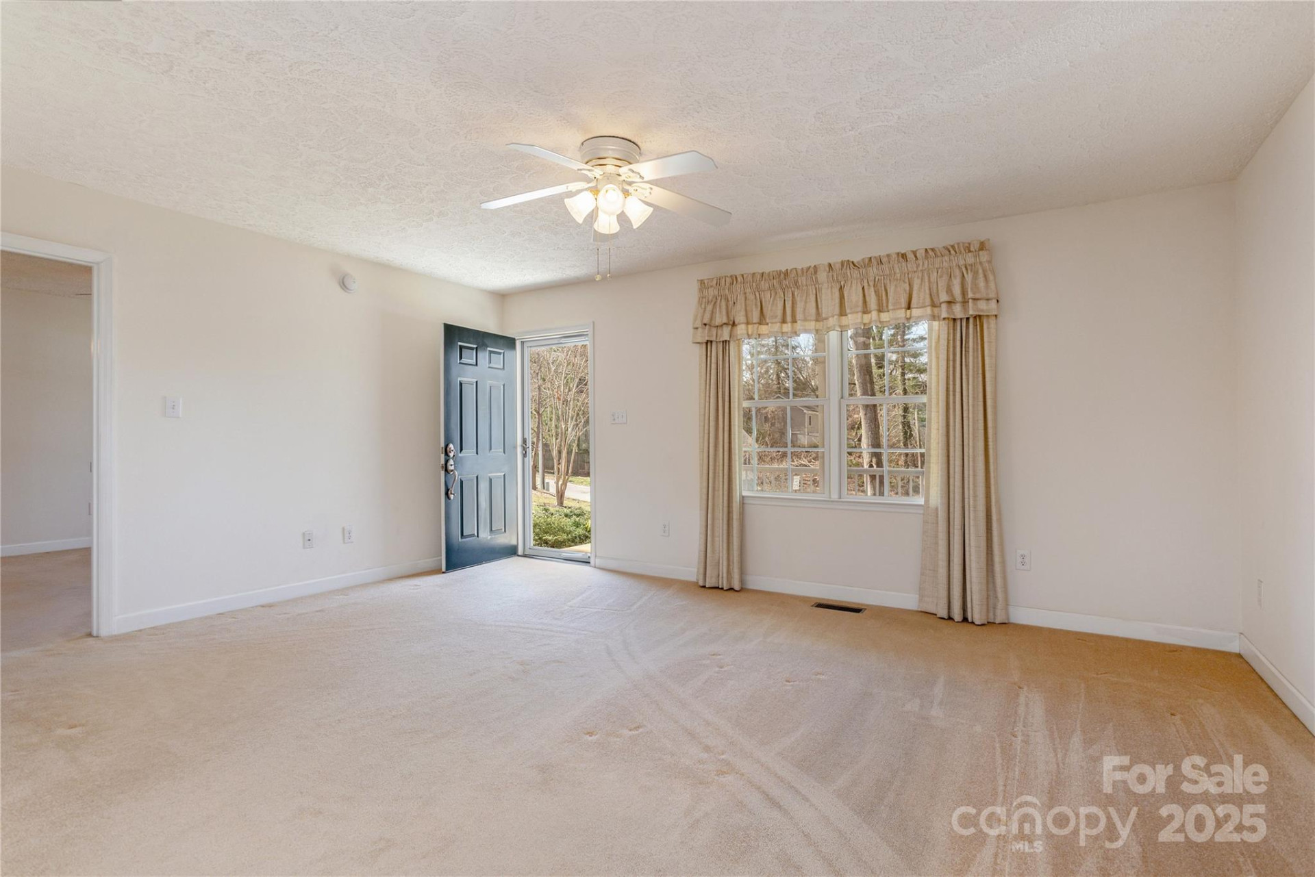 56 Shady Oak Drive - Photo 2